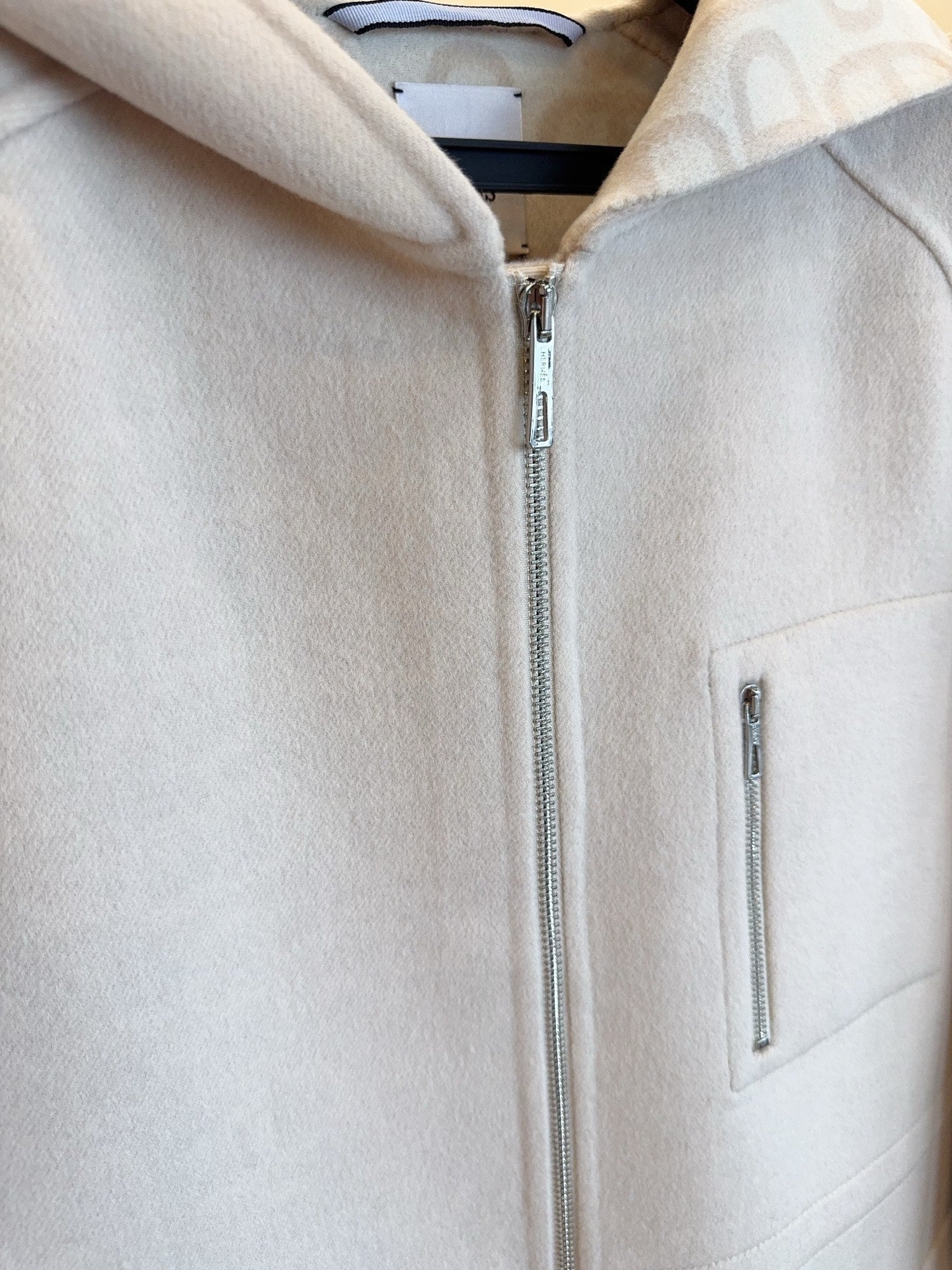 HM 25 Double-Sided Embroidered Short Wool Coat 264293