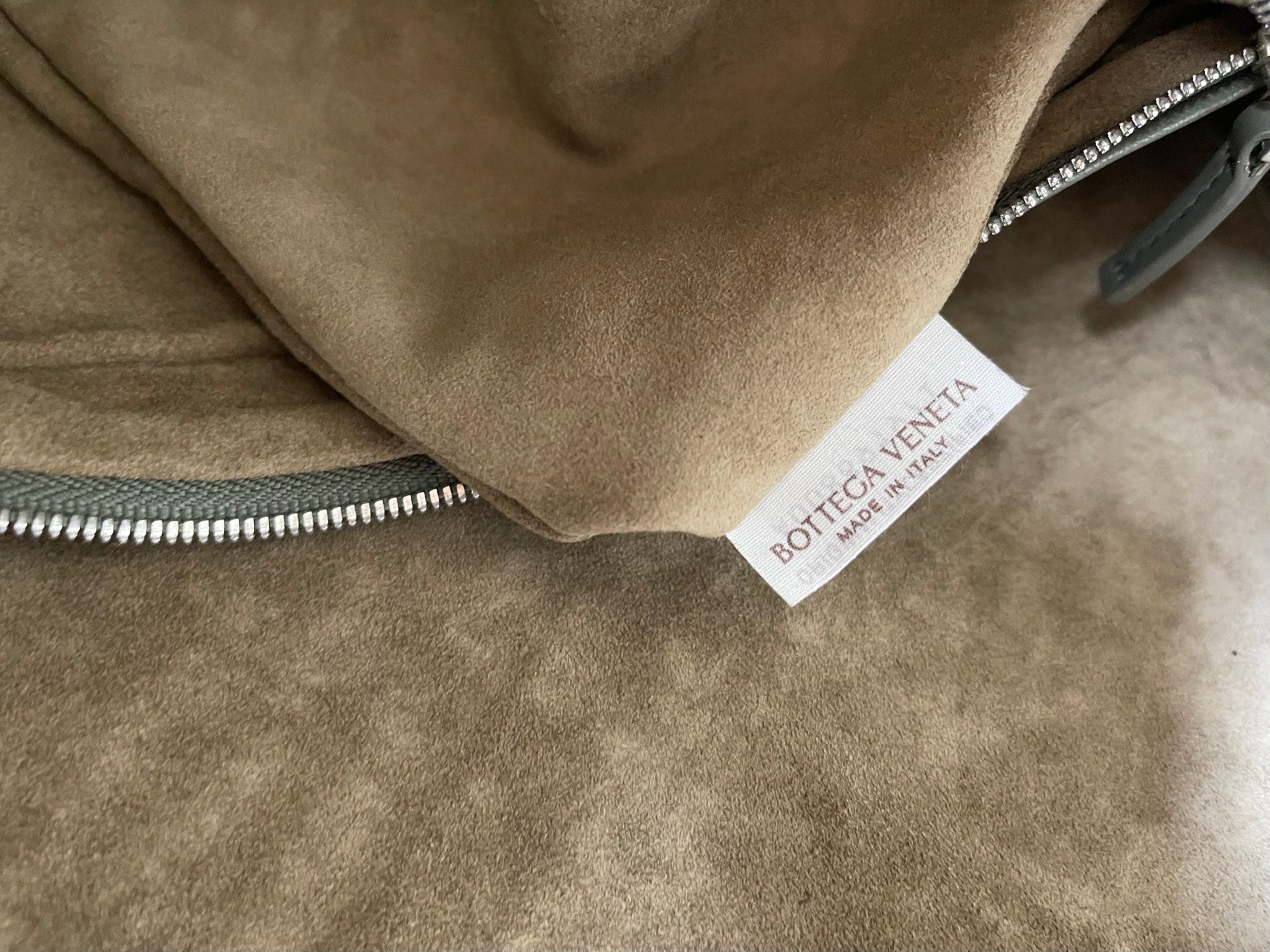 Bottega Veneta Maxi Veneta Bag 59cm Olive Intrecciato Leather