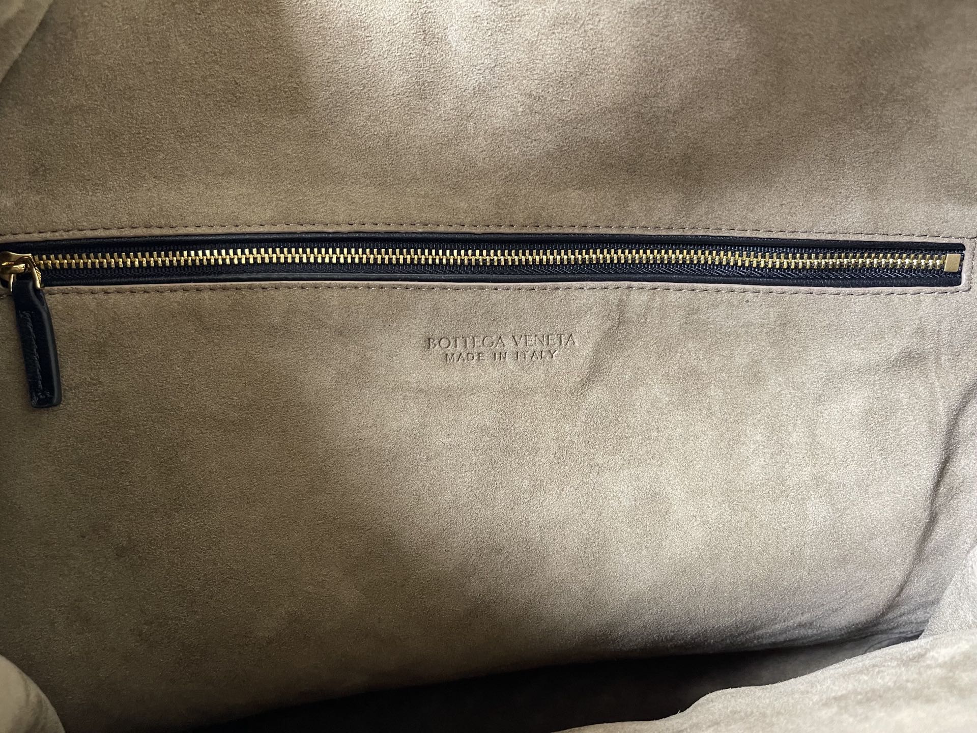 Bottega Veneta Maxi Veneta Bag 59cm Black Intrecciato Leather