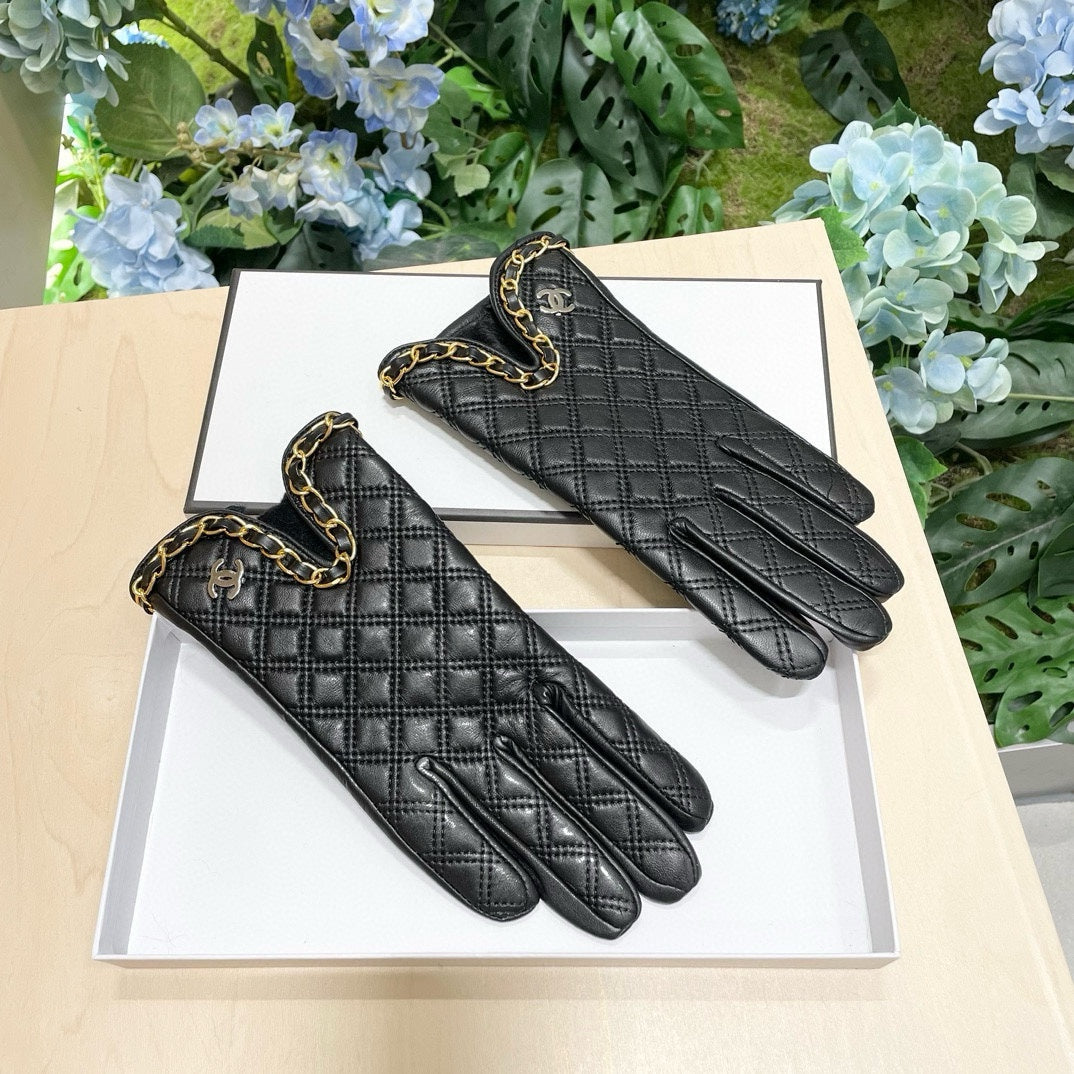 GLOVES IN BLACK LAMBSKIN 464979