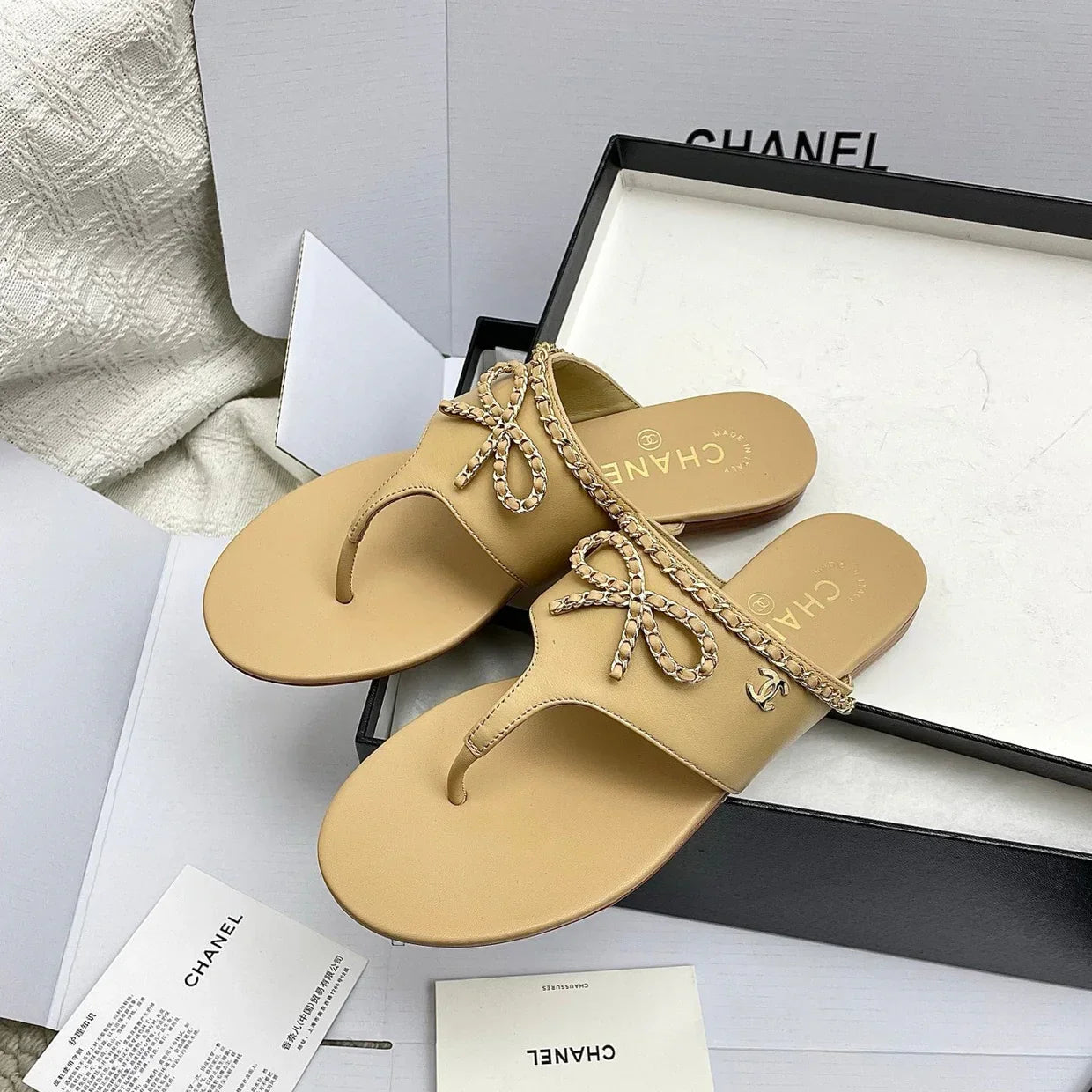 CC 26s Thong Sandals Beige Sheepskin 645321