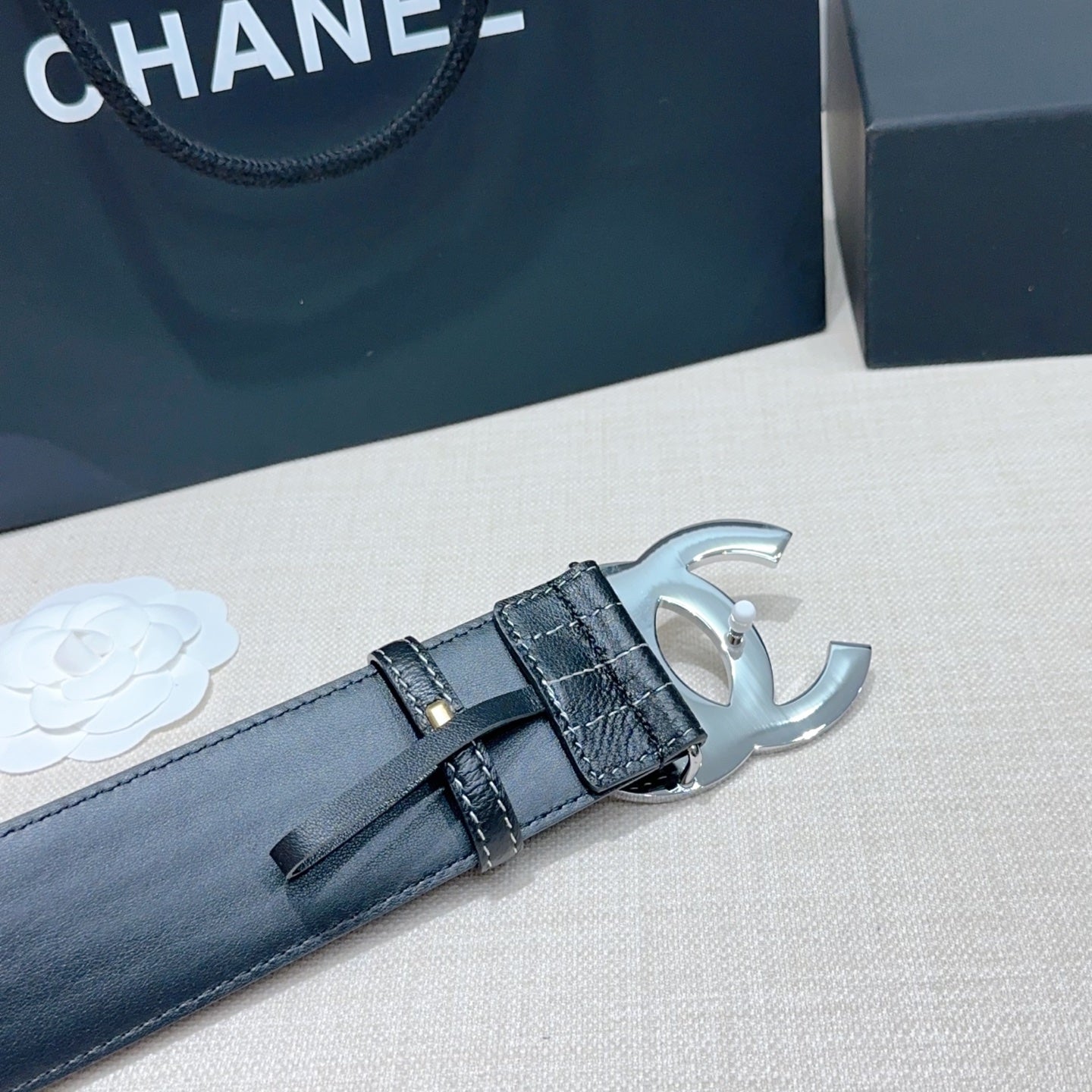 CC Belt 5.0 Wide Silver-Tone CC Buckle Black Cowhide 200099