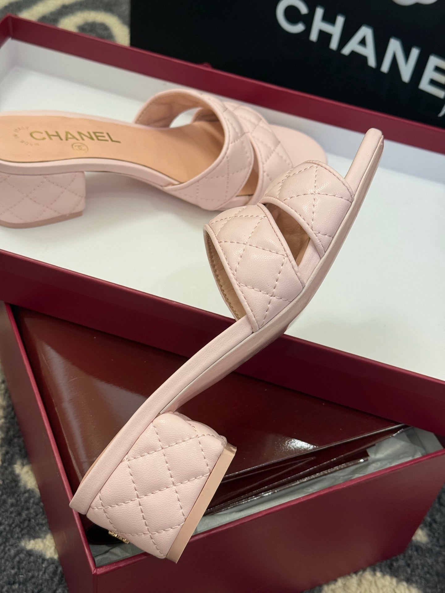 CC 25SS Honey Slippers 5cm Pink Lambskin 319639