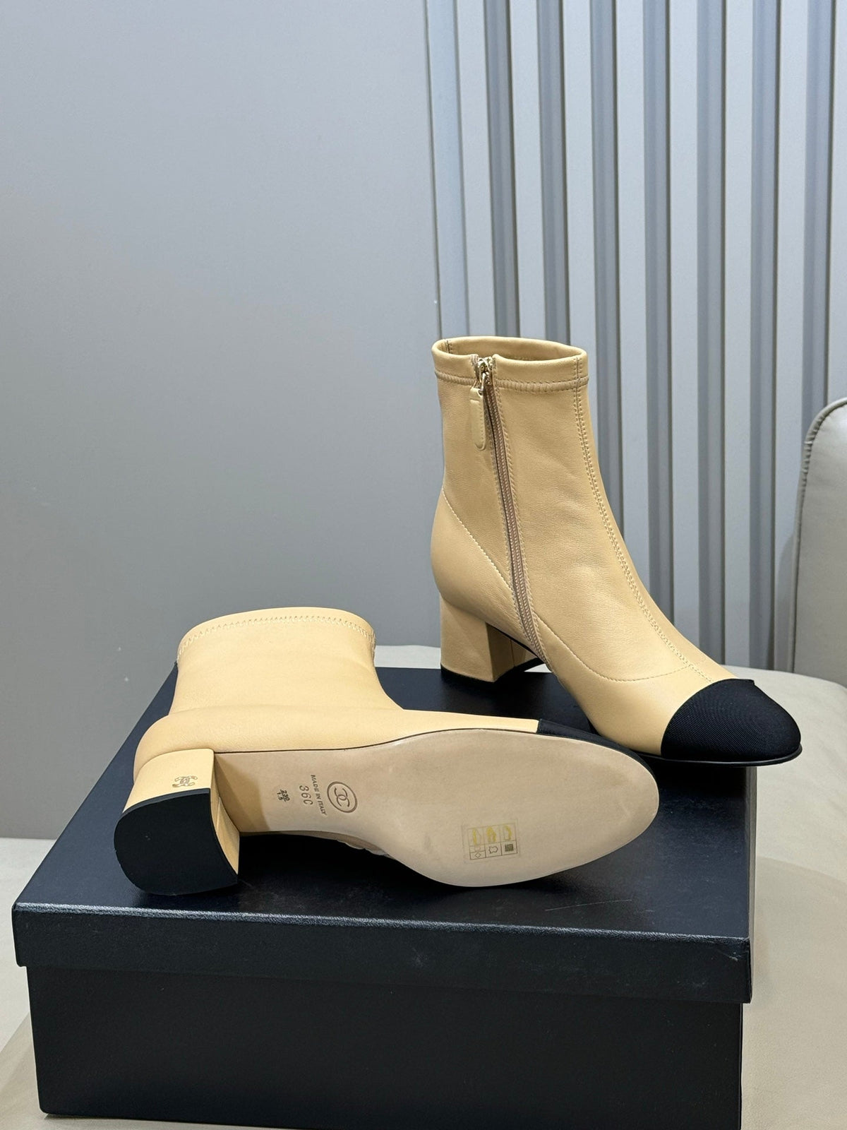CC 26s Cap-Toe Ankle Boots 5.5cm Beige Leather 150311