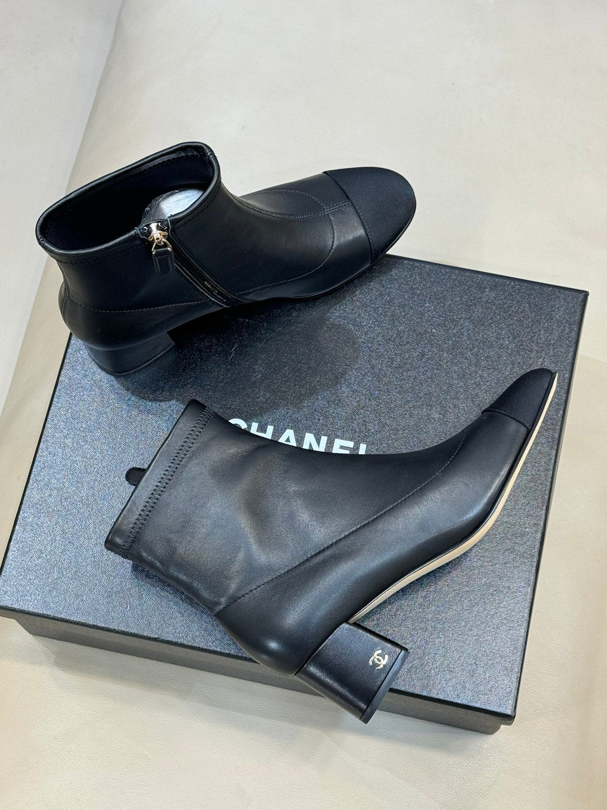CC 26s Cap-Toe Ankle Boots 5.5cm Black Leather 150310