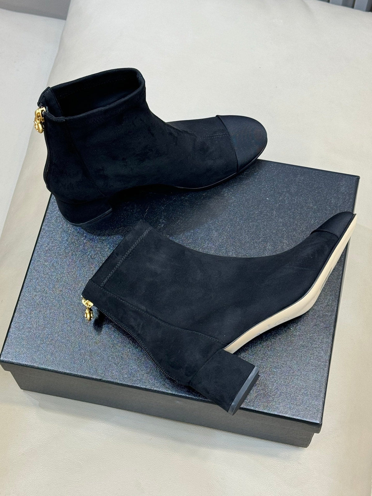 CC 26s Cap-Toe Ankle Boots 5.5cm Black Suede 150317