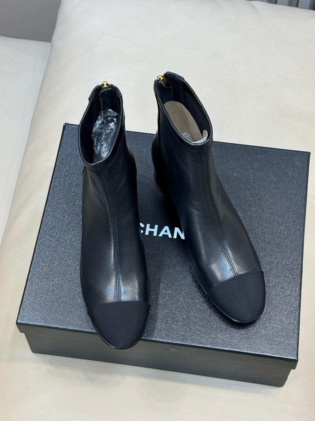 CC 26s Cap-Toe Ankle Boots 5.5cm Black Leather 150315