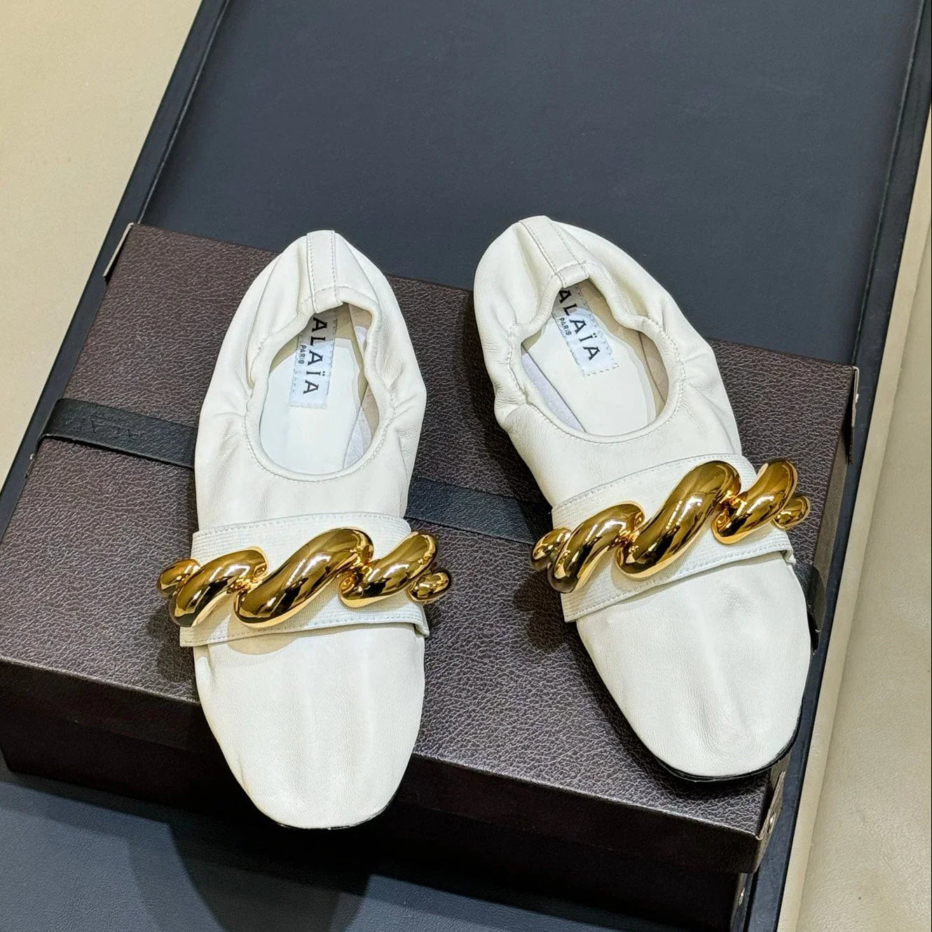 Alaia 26 Ballet Flats White Lambskin Gold Chain 621731