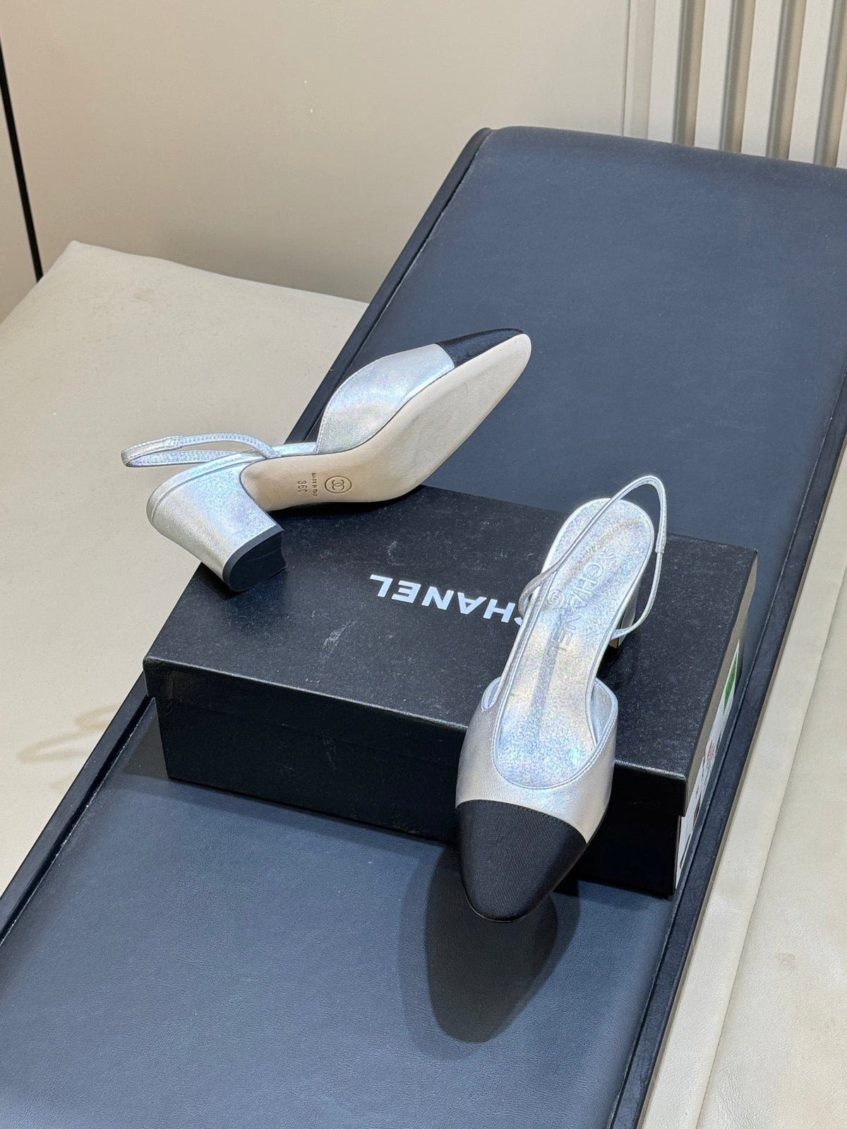 CC 26s Cap-Toe Slingbacks 6.5cm Silver Black Leather 150296
