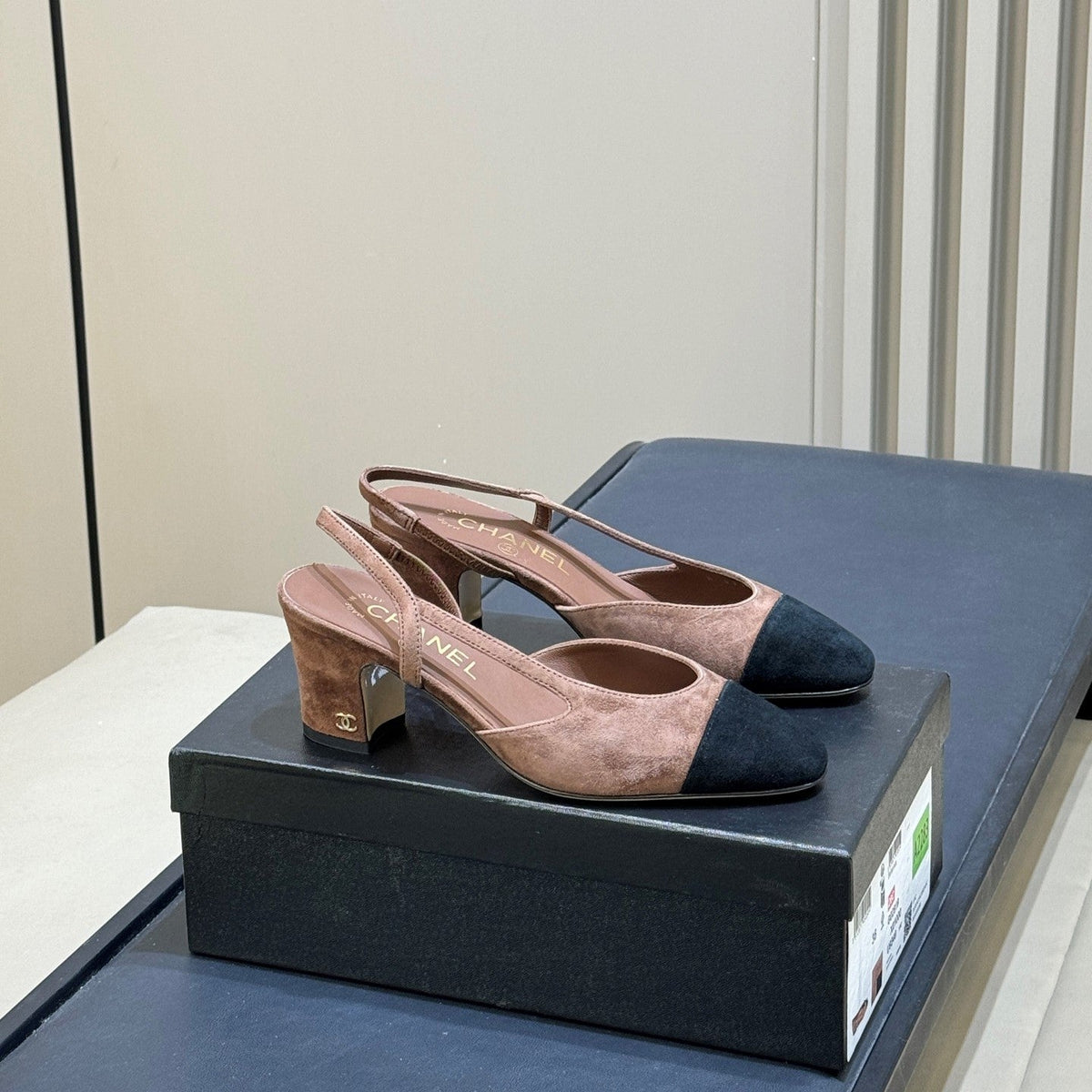 CC 26s Cap-Toe Slingbacks 6.5cm Brown Beige Black Velvet 150298