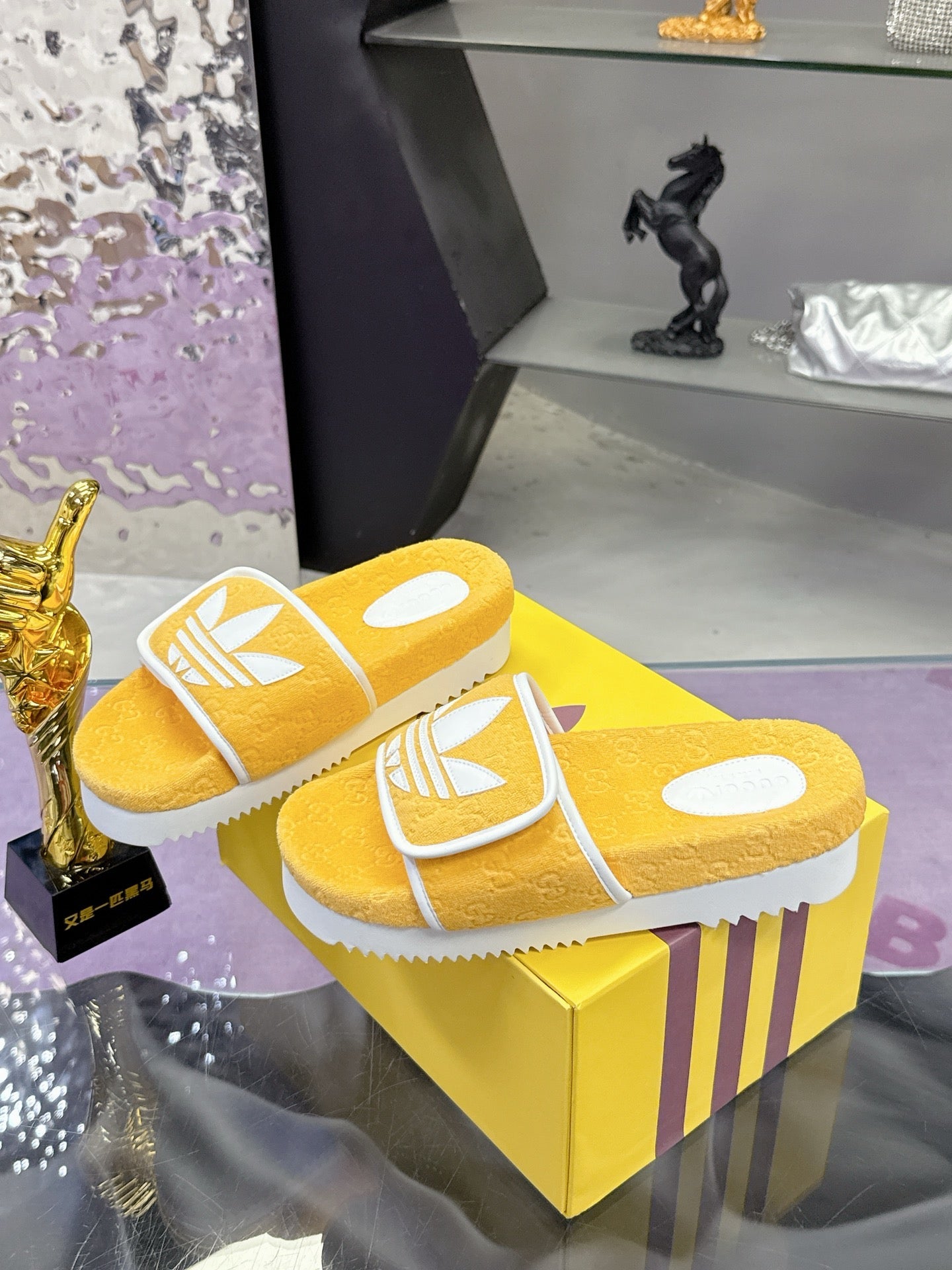 GG x Adidas Slipper Yellow White Canvas 672156