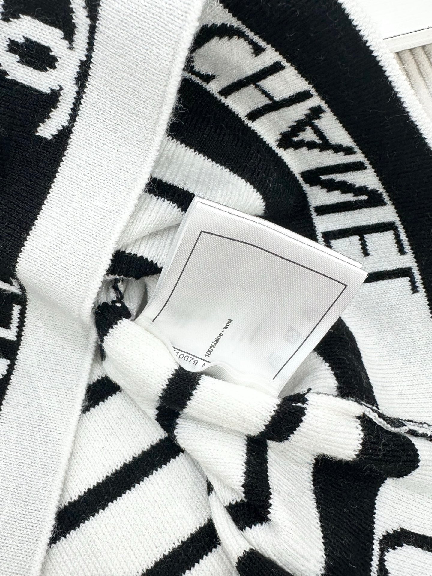 CC 26s Knit Vest Top Black White Wool 415492