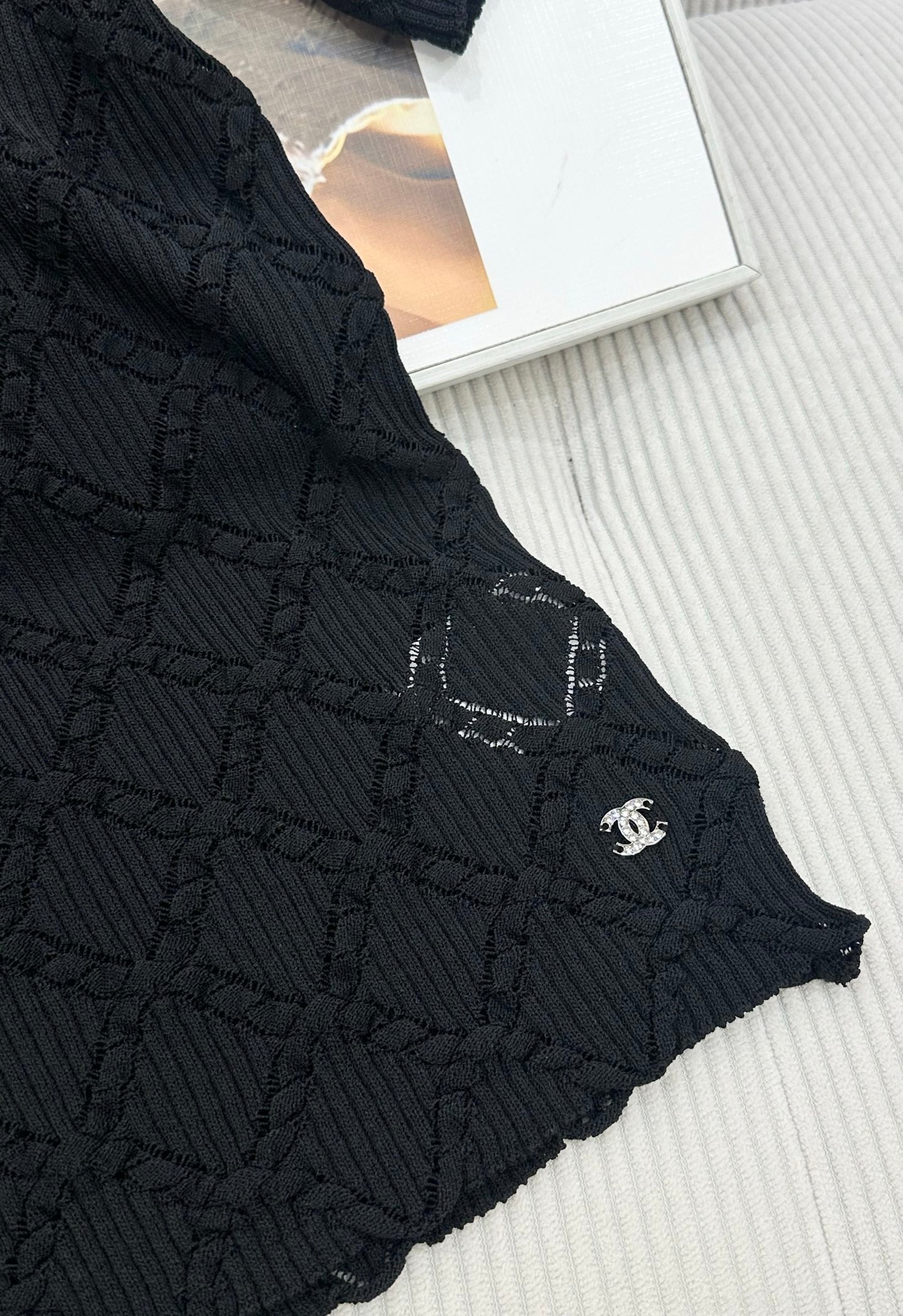 CC 26s Round Neck Knit Short-Sleeved Top Black Tencel Silk 415531