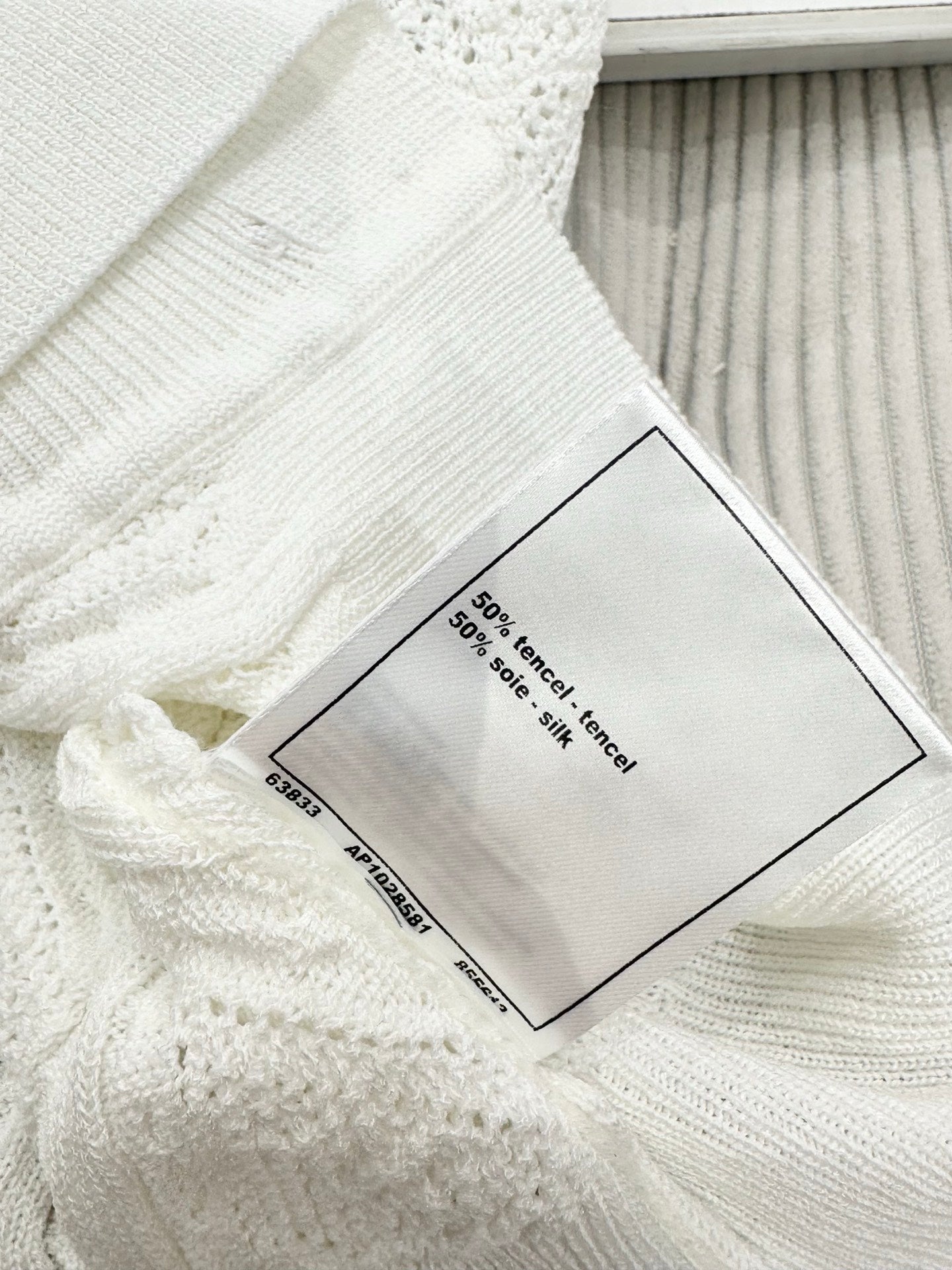 CC 26s Short-Sleeved Cardigan Top White Tencel Silk 415537