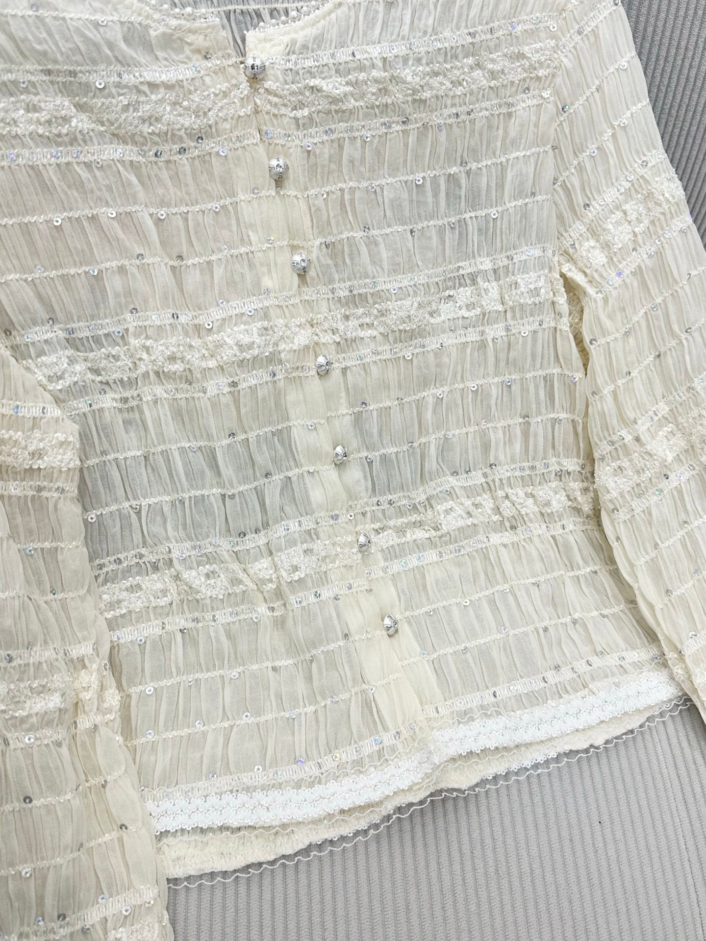 CC 26s Long-Sleeved Cardigan Cream Sequins Polyester 415552