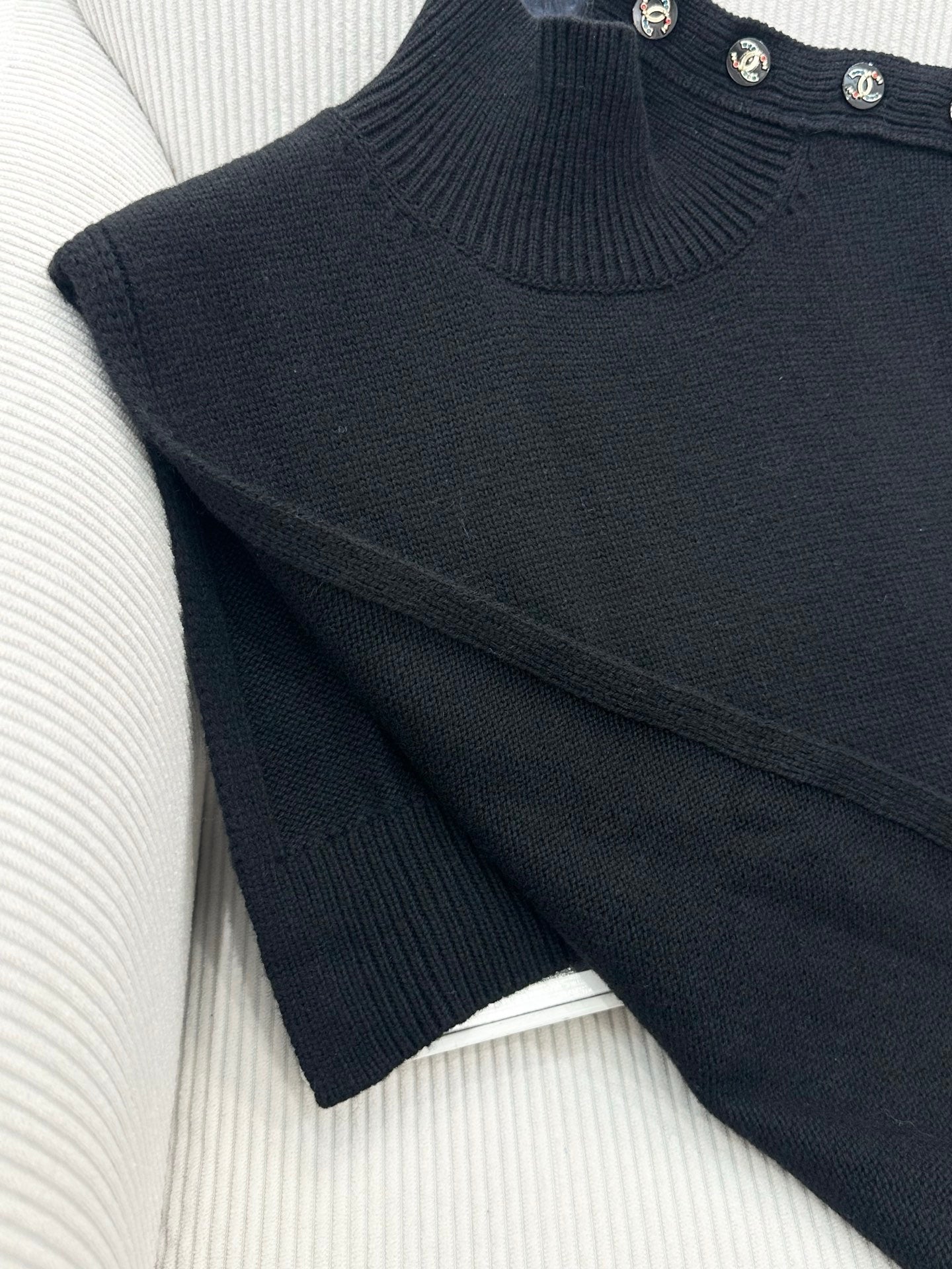 CC 26s High-Neck Single-Breasted Knitted Vest Black Wool 415560