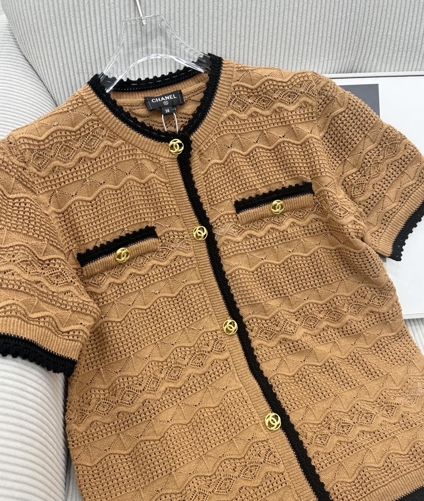 CC 26s Short-Sleeved Cardigan Beige Black Wool Cotton 415527