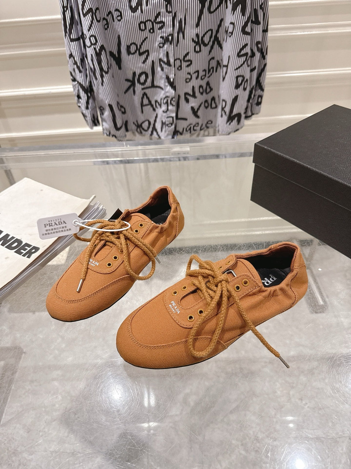 Prada 26S Sneakers Brown Canvas 148090
