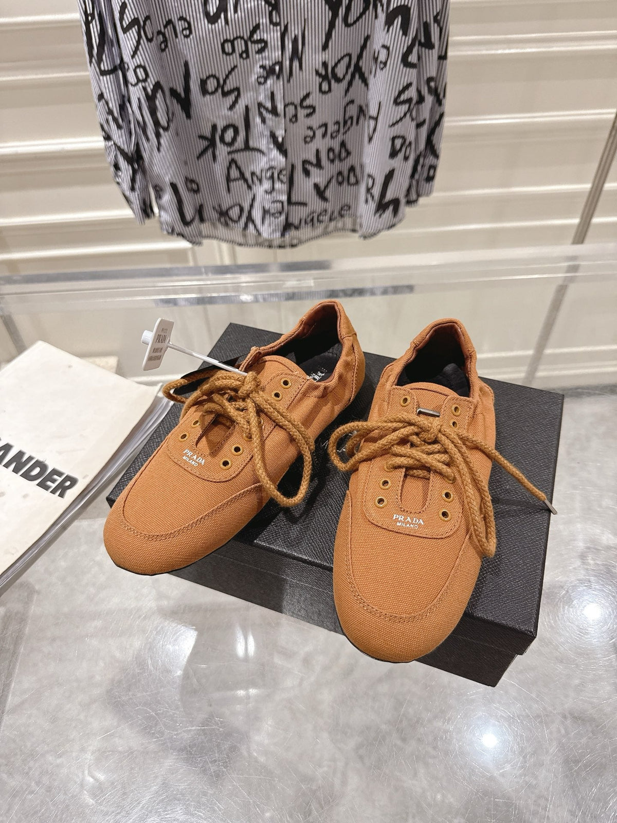 Prada 26S Sneakers Brown Canvas 148090
