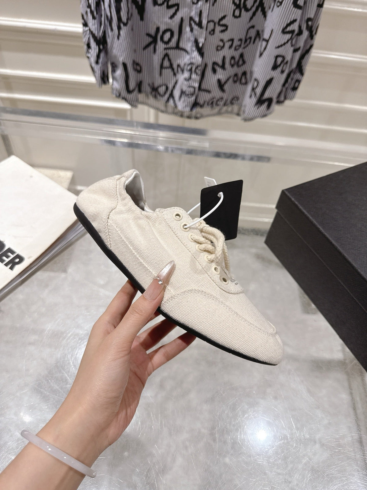Prada 26S Sneakers White Canvas 148092
