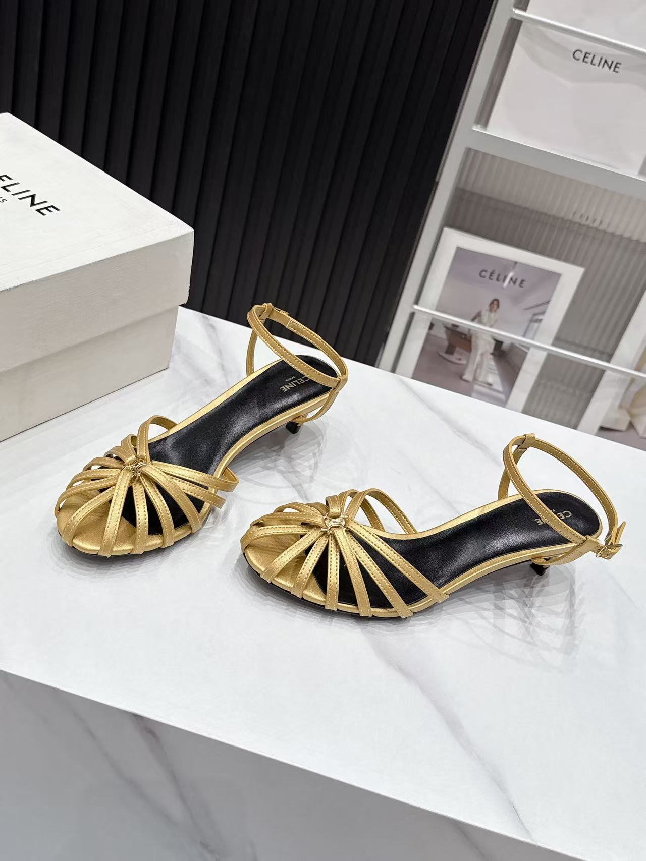 Celine 26s Triomphe Sandal 5cm Gold Lambskin 987280
