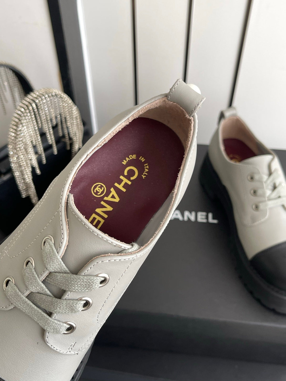 CC 26s Lace Up Oxford Grey Black Leather 110196