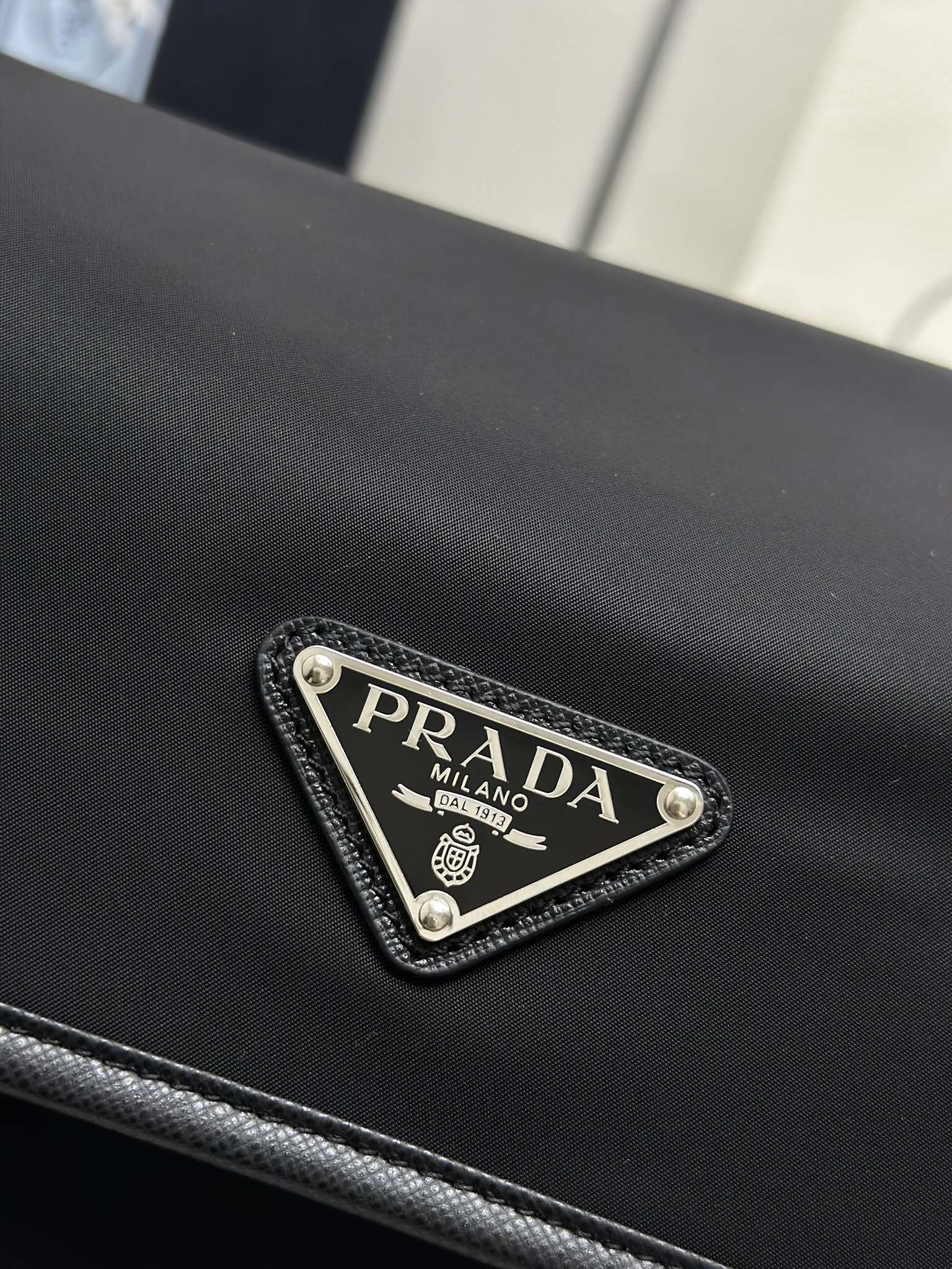Prada 25AW Men's Saddle Bag 22 Black  Re Nylon Fabric