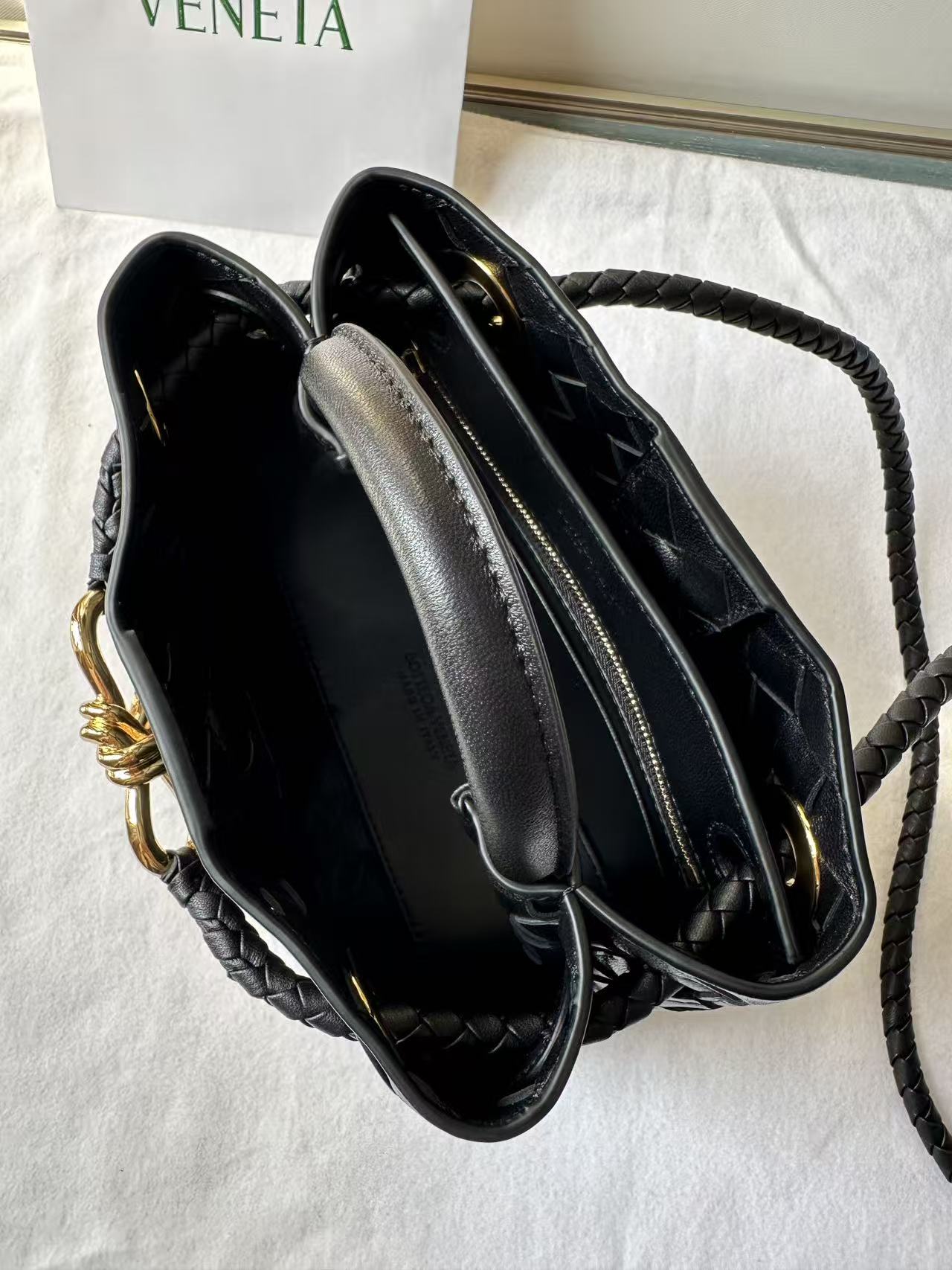 BV Small Andiamo Bag 20cm Black Intrecciato Leather 291443