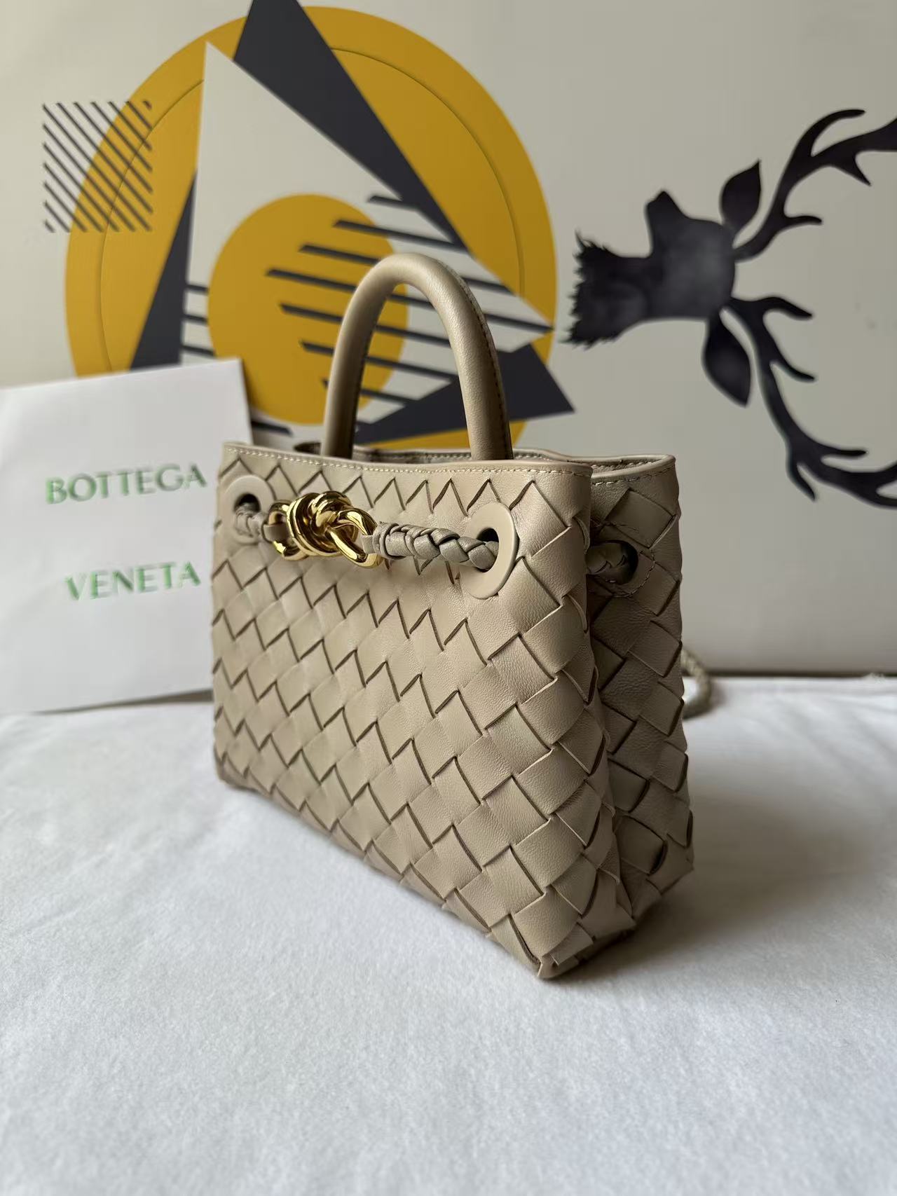 BV Small Andiamo Bag 20cm Light Taupe Intrecciato Leather 291448