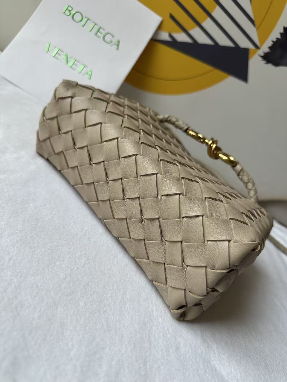 BV Small Andiamo Bag 20cm Light Taupe Intrecciato Leather 291448