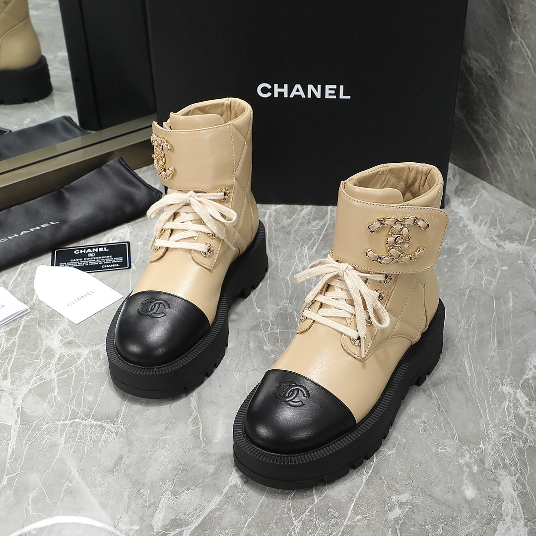 CC Interlocking Logo Combat Boots Black Beige Quilted Lambskin 432653