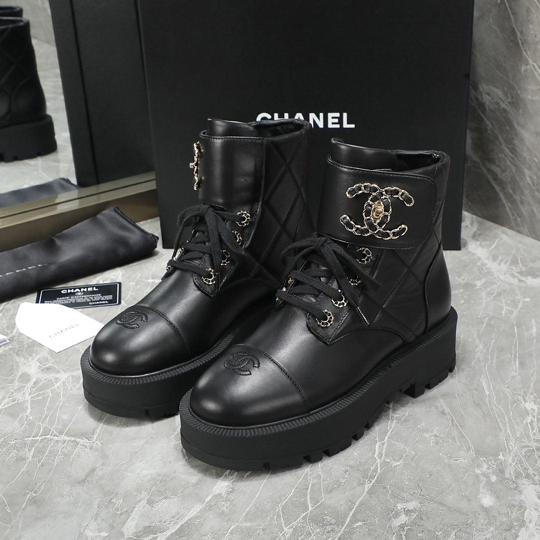 CC Interlocking Logo Combat Boots Full Black Quilted Lambskin 432654