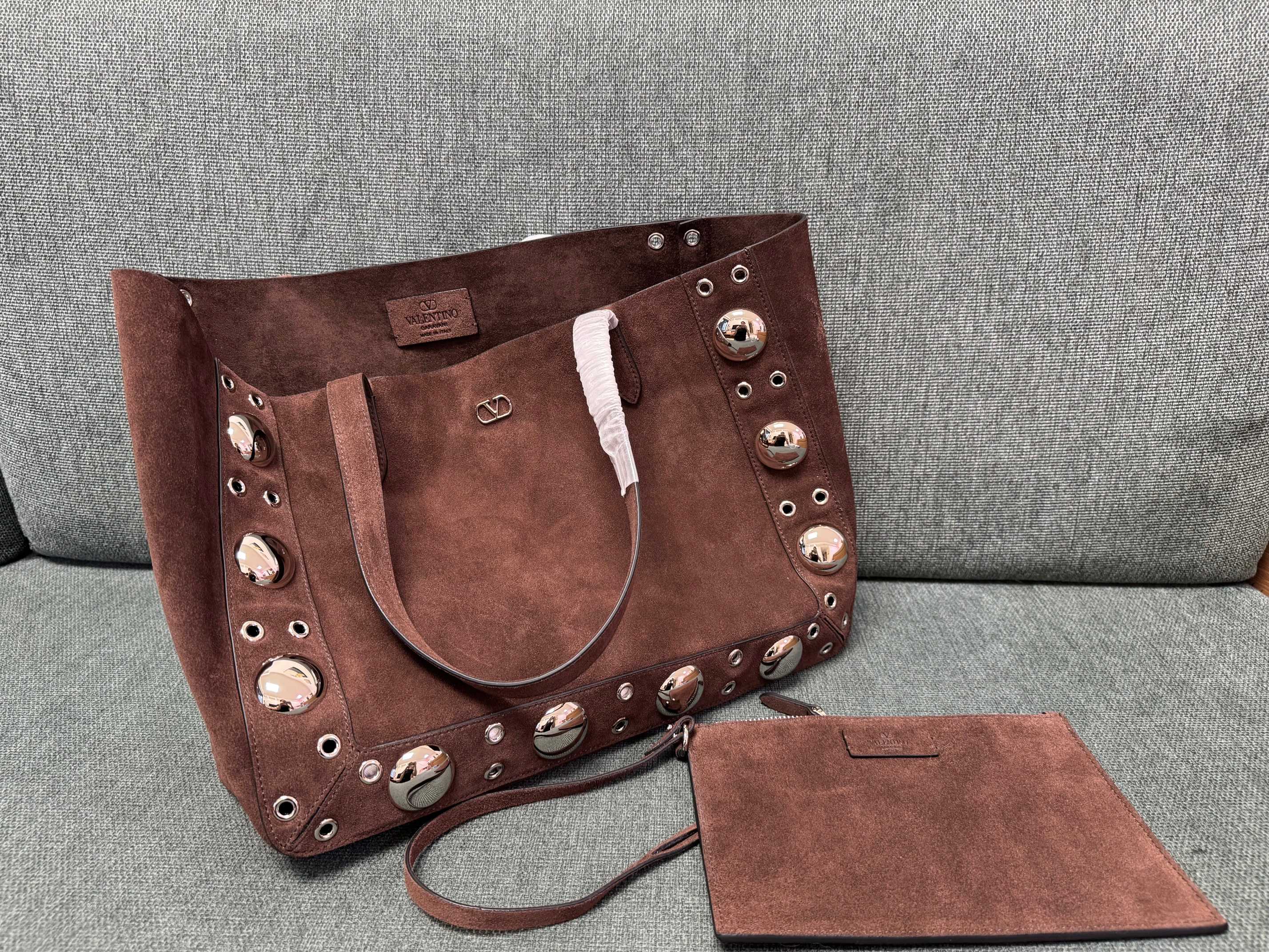 Valentino Garavani tote dark brown suede 555249