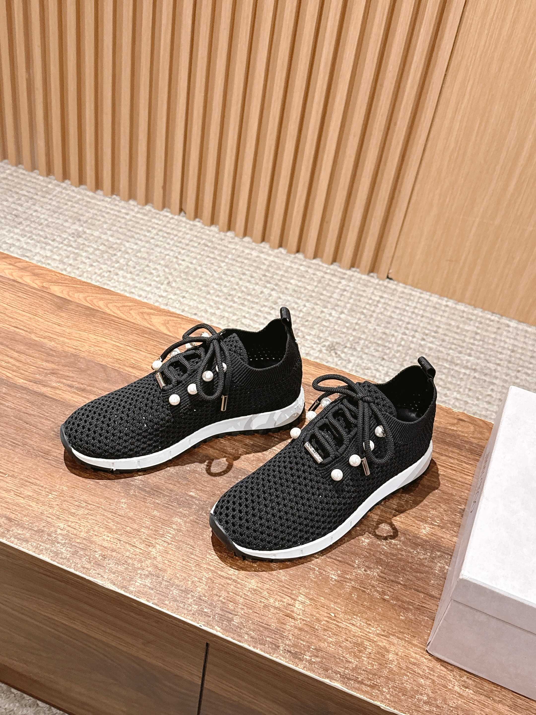 Jimmy Veles Pearl-Embellished Sneakers Black Lace Rubber 400159