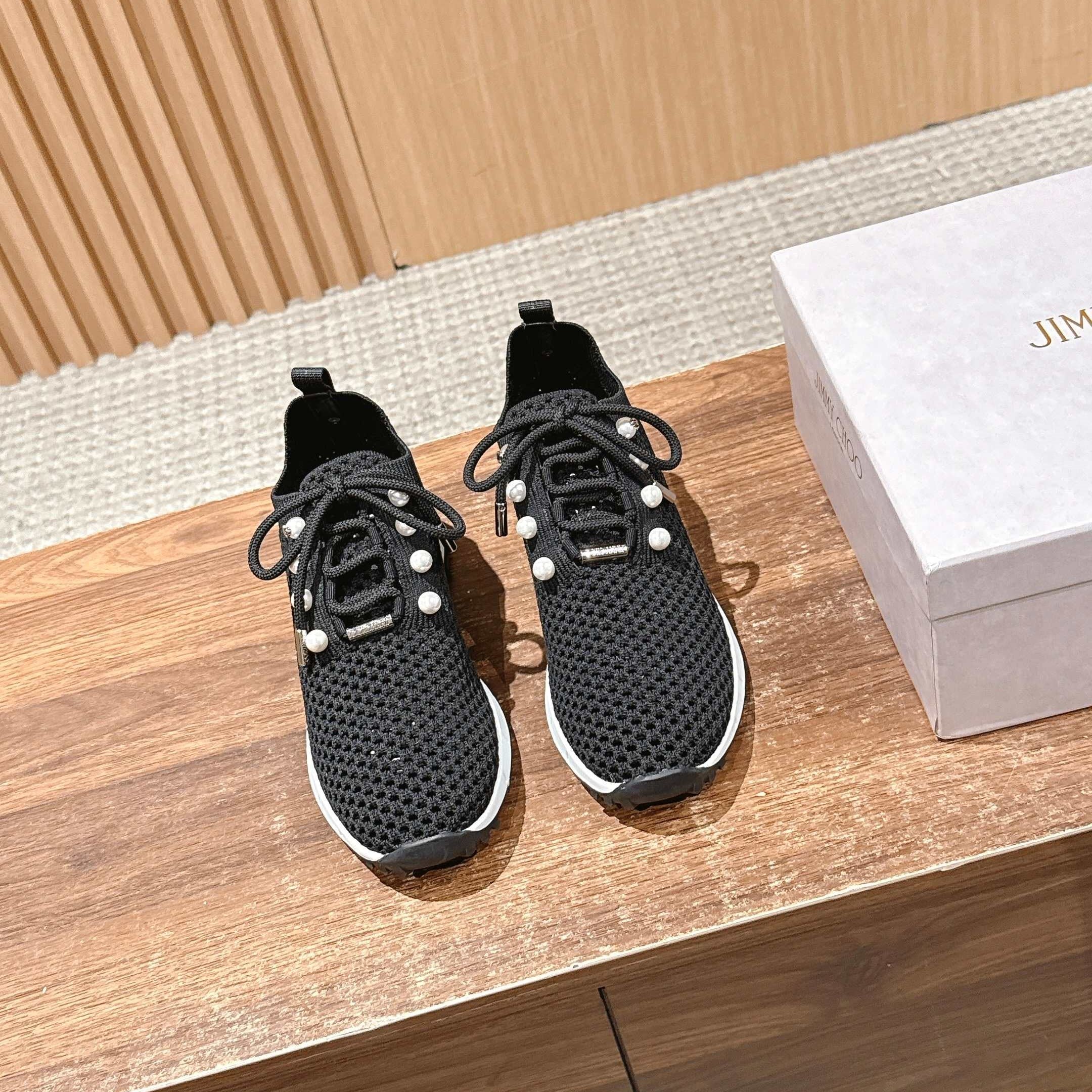 Jimmy Veles Pearl-Embellished Sneakers Black Lace Rubber 400159