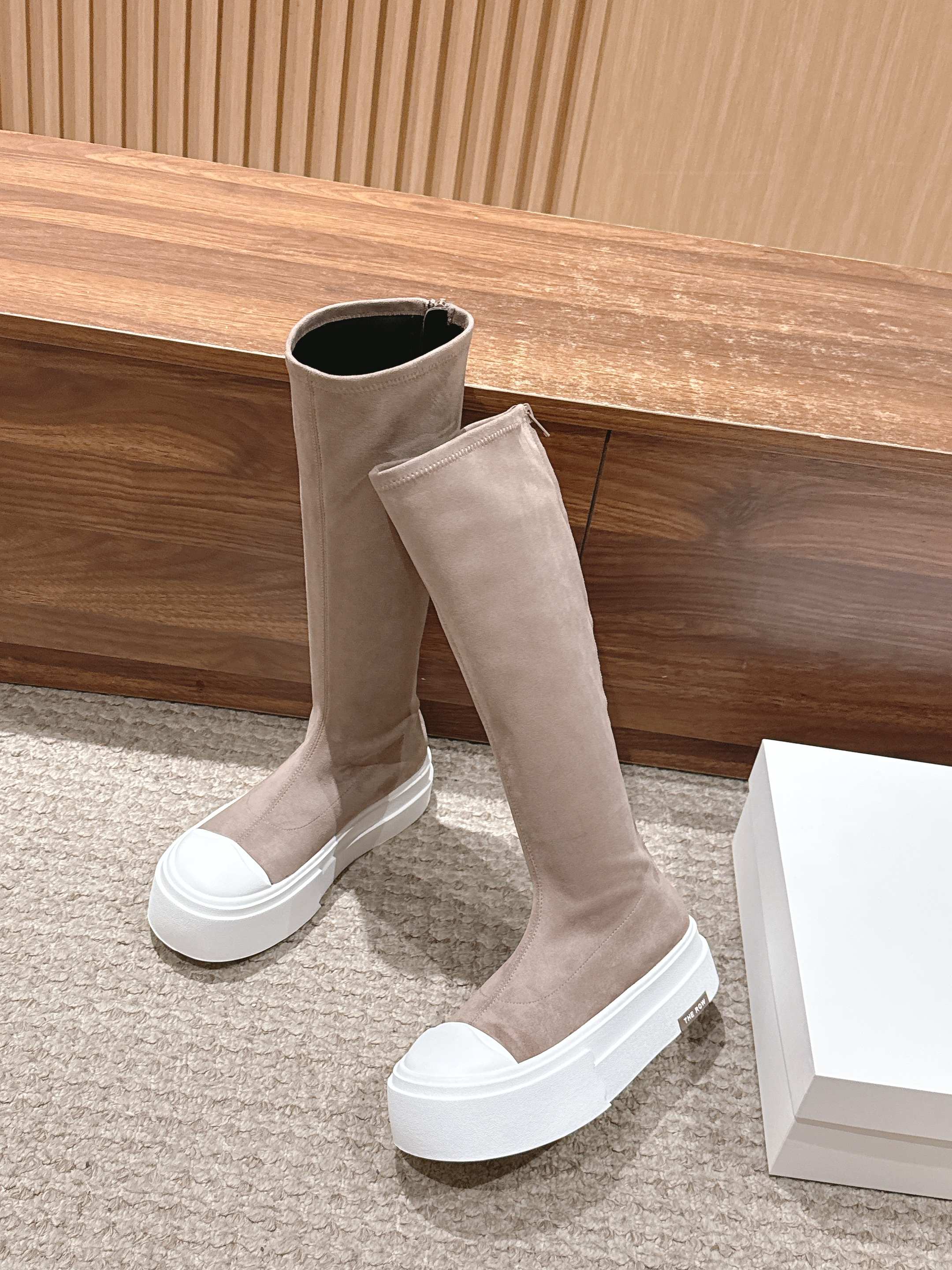 The Row Thick-soled Classic Knee-high Boots Light Brown White Suede 444172