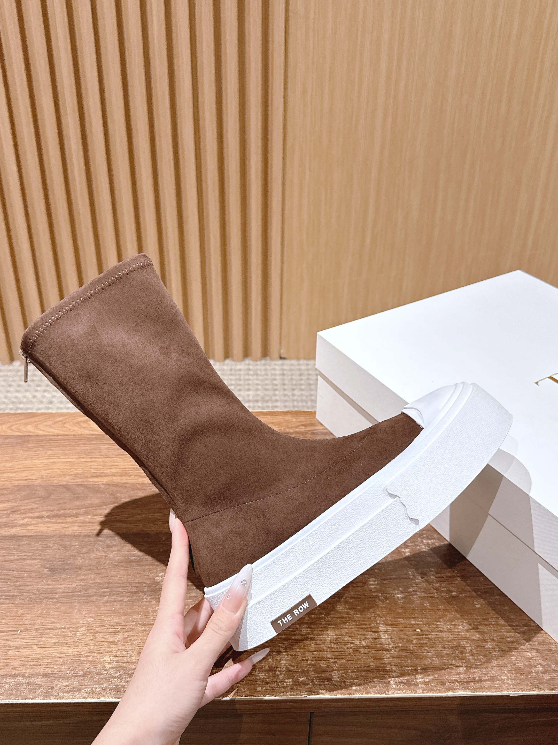 The Row Thick-soled Classic Round Toe Stretch Boots Brown White Suede 444175
