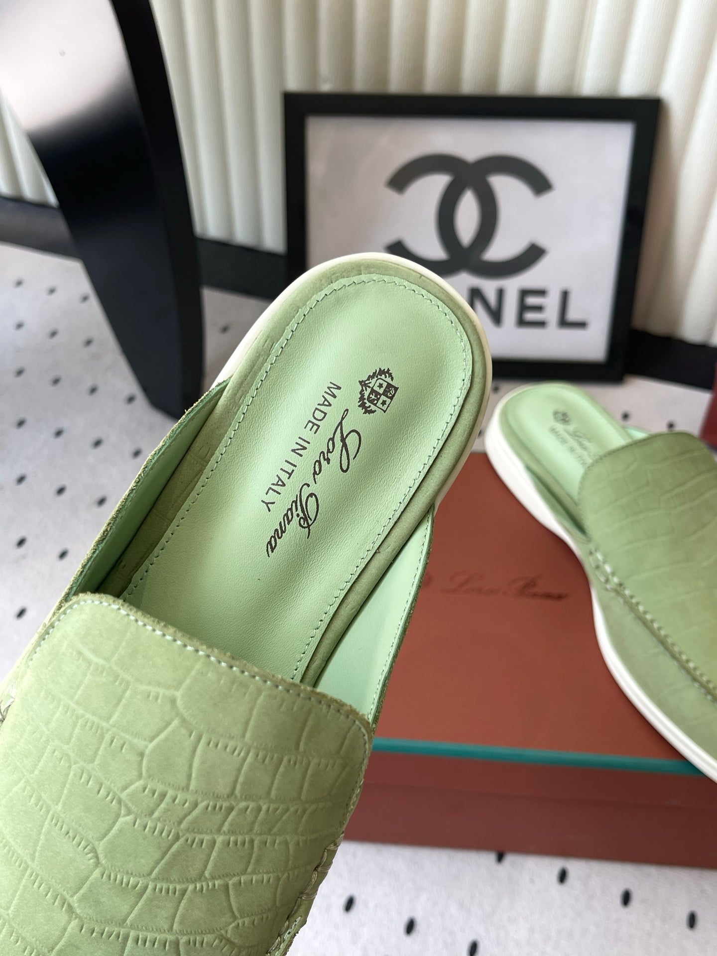 LP 26s Mule Loafers Green Crocodile-Embossed Leather 892432