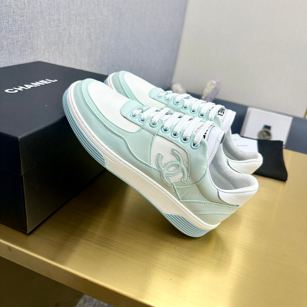 CC 24C Cruise Sneakers Light Turquoise White Cotton 980940