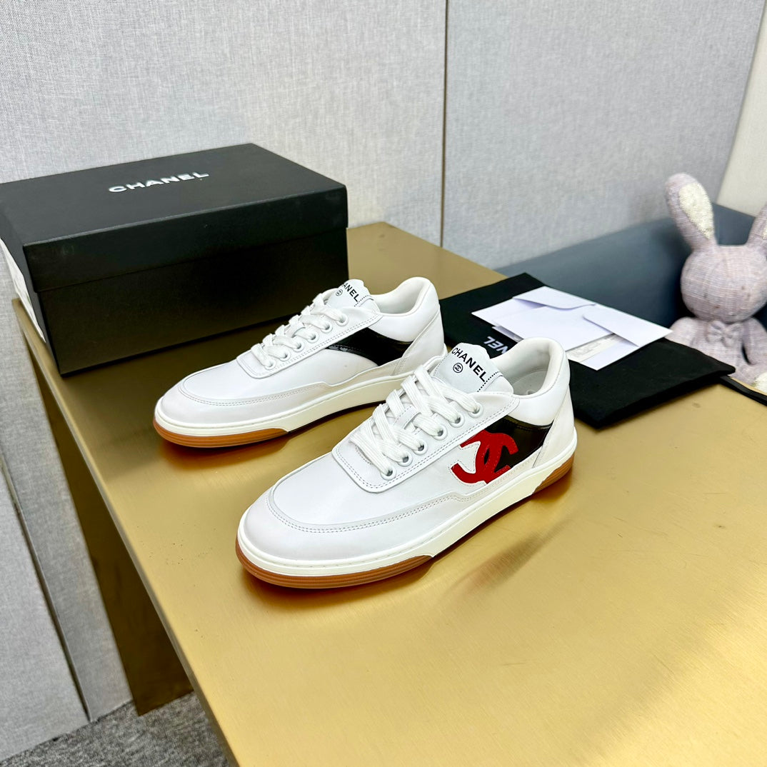 CC 2024 Interlocking Logo Sneakers White Red Cowhide 980924