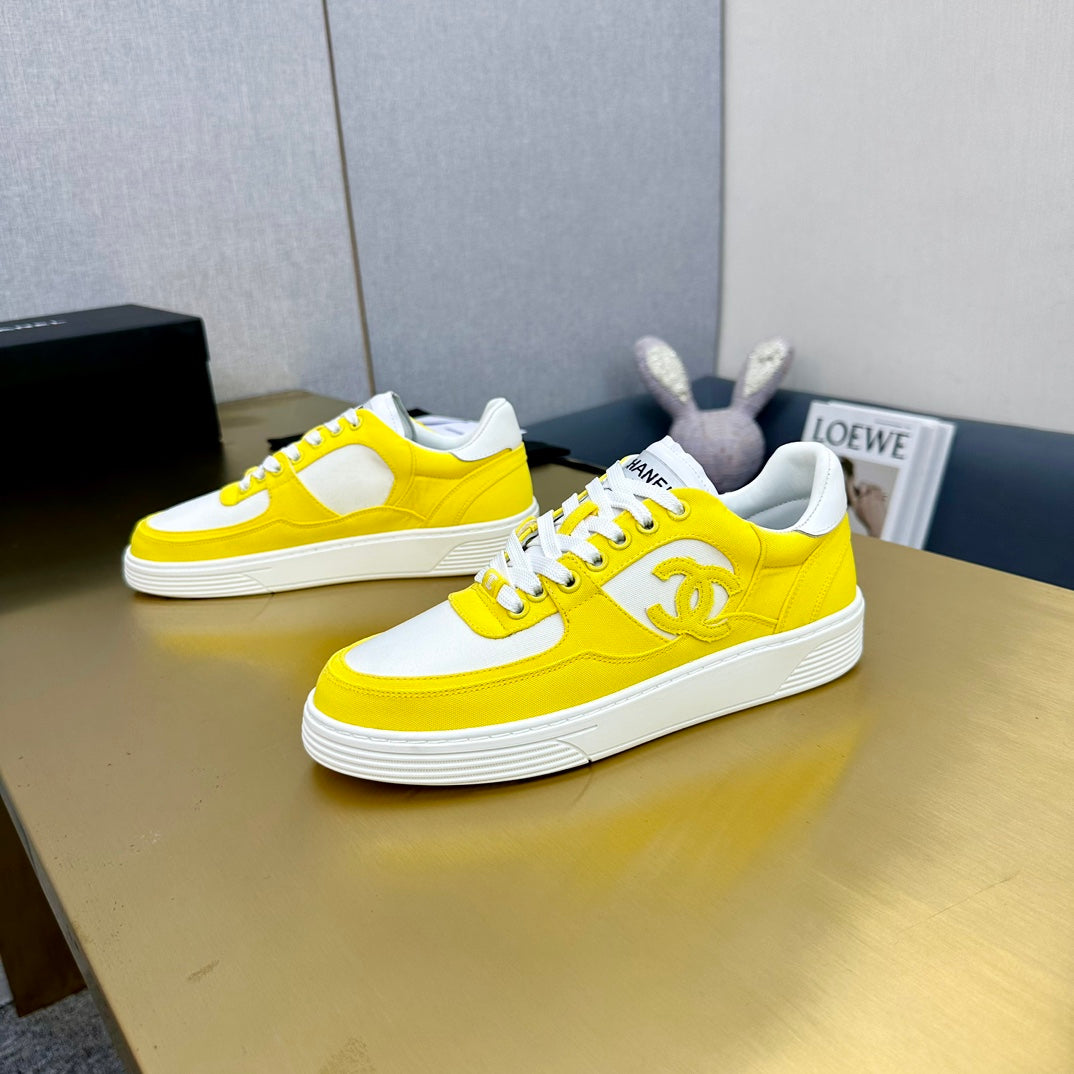 CC 24C Cruise Sneakers Bright Yellow Suede 980926
