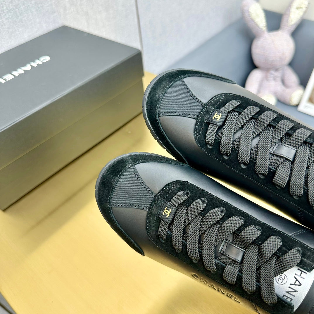 CC 26s Sneakers Black White Calfskin 140270