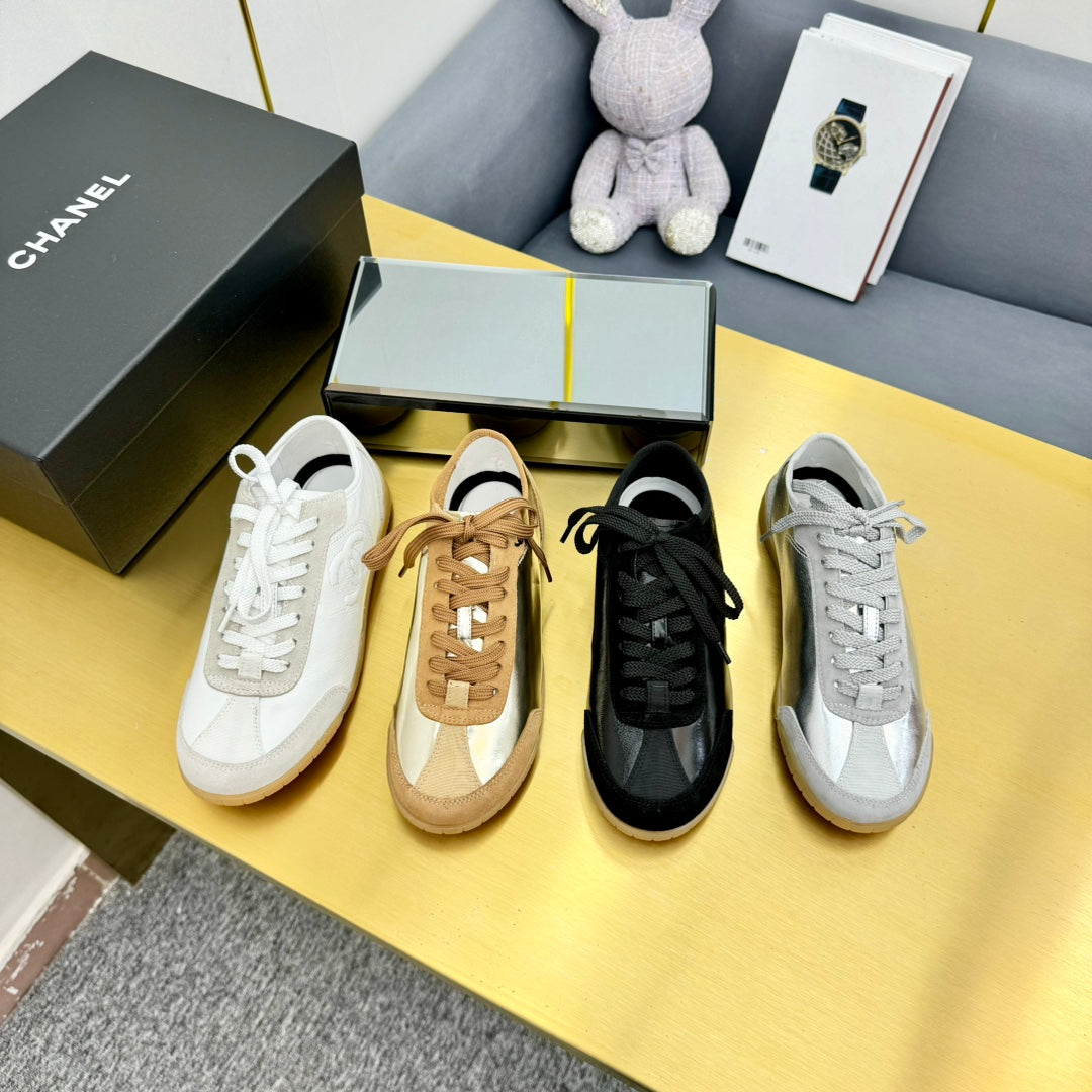 CC SNEAKER IN WHITE CALFSKIN AND SUEDE