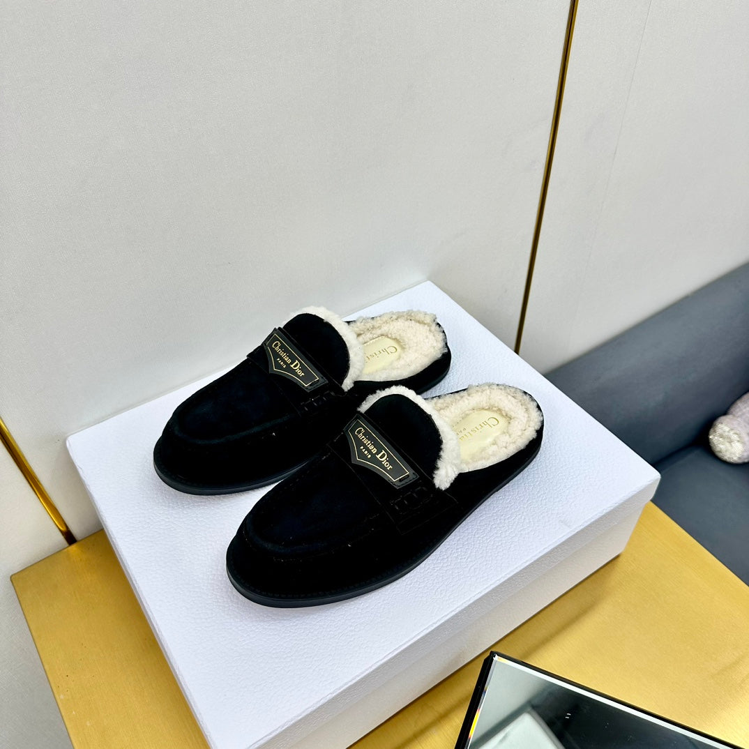 CD Boy Mule In Black Suede With Wool Fleece Lining 111828