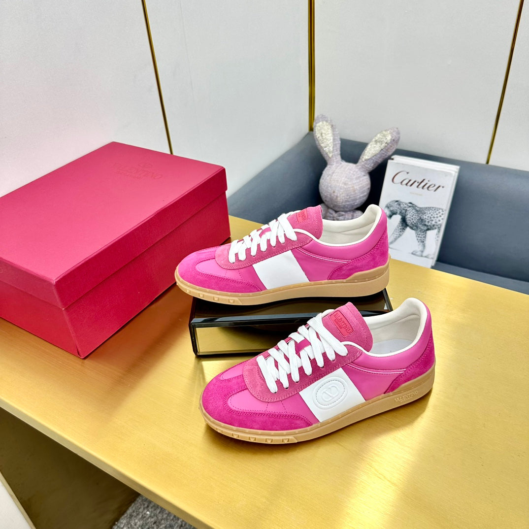 VT 26s Upvillage Sneakers Hot Pink White Suede Leather 927024