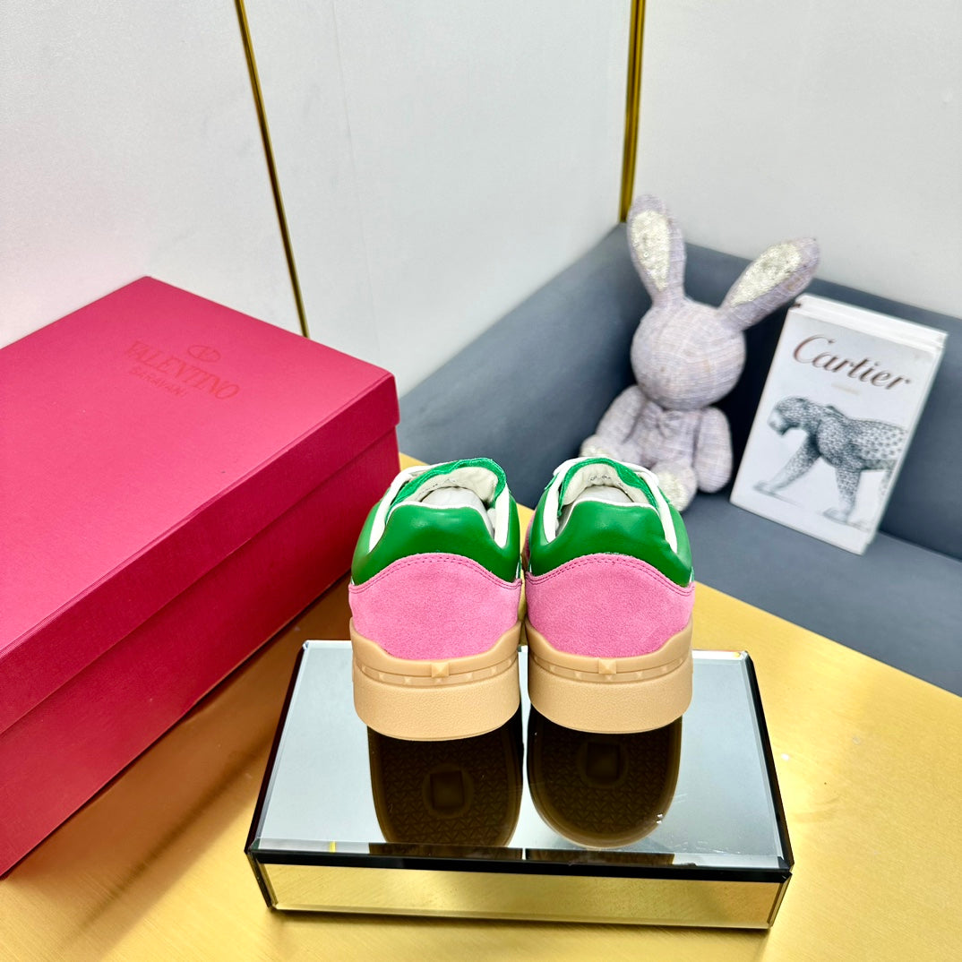 VT 26s Upvillage Sneakers White Green Pink Suede Leather 927026