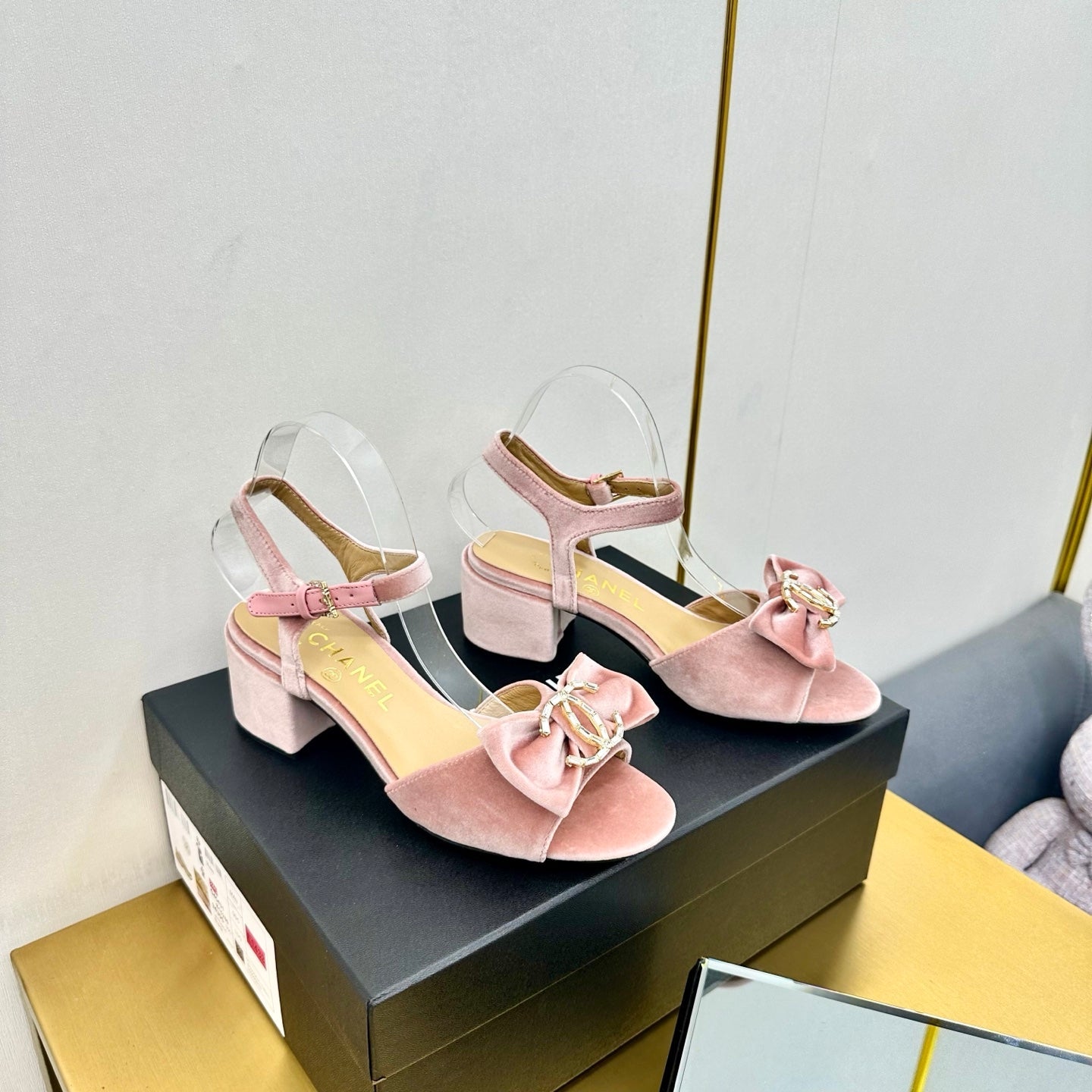 cc 25 bow sandal 50mm pink velvet 238483