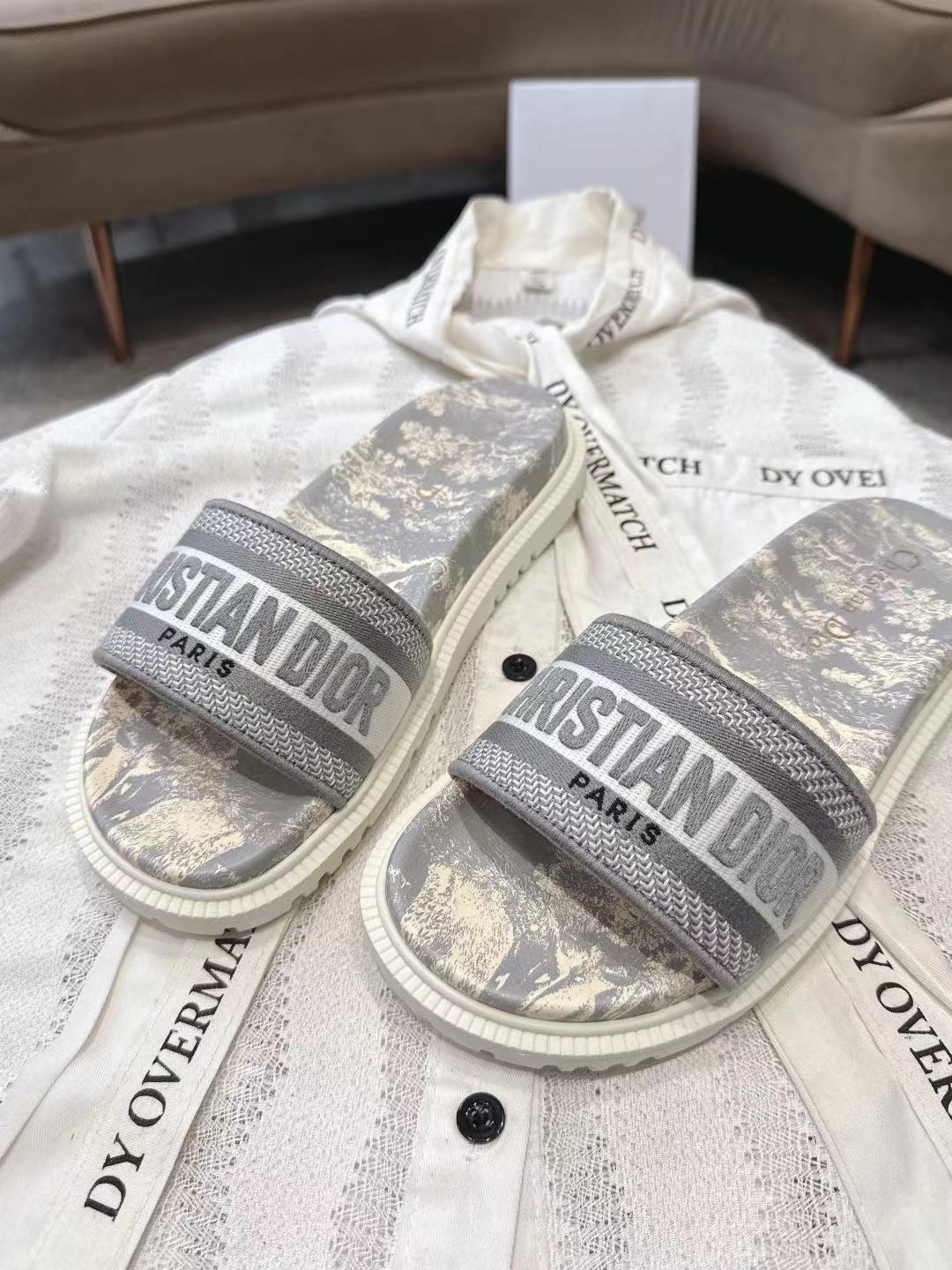 CD 26s Platform Sandals Grey Cream Leather Fabric 944465