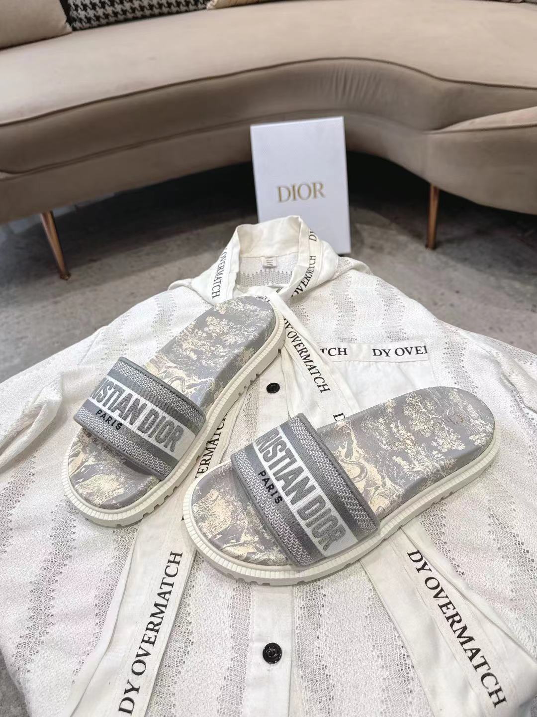 CD 26s Platform Sandals Grey Cream Leather Fabric 944465