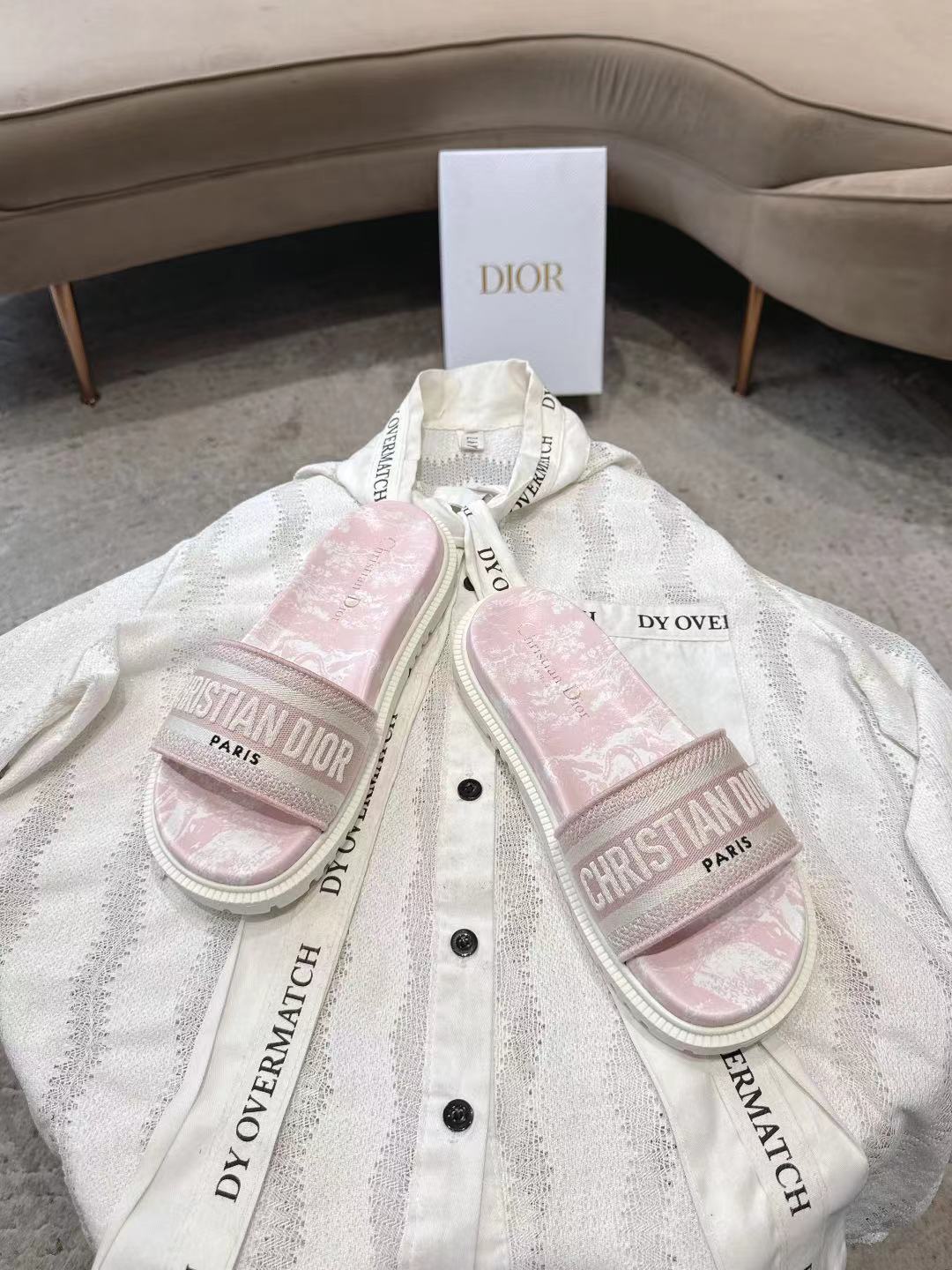 CD 26s Platform Sandals Light Pink White Leather Fabric 944466